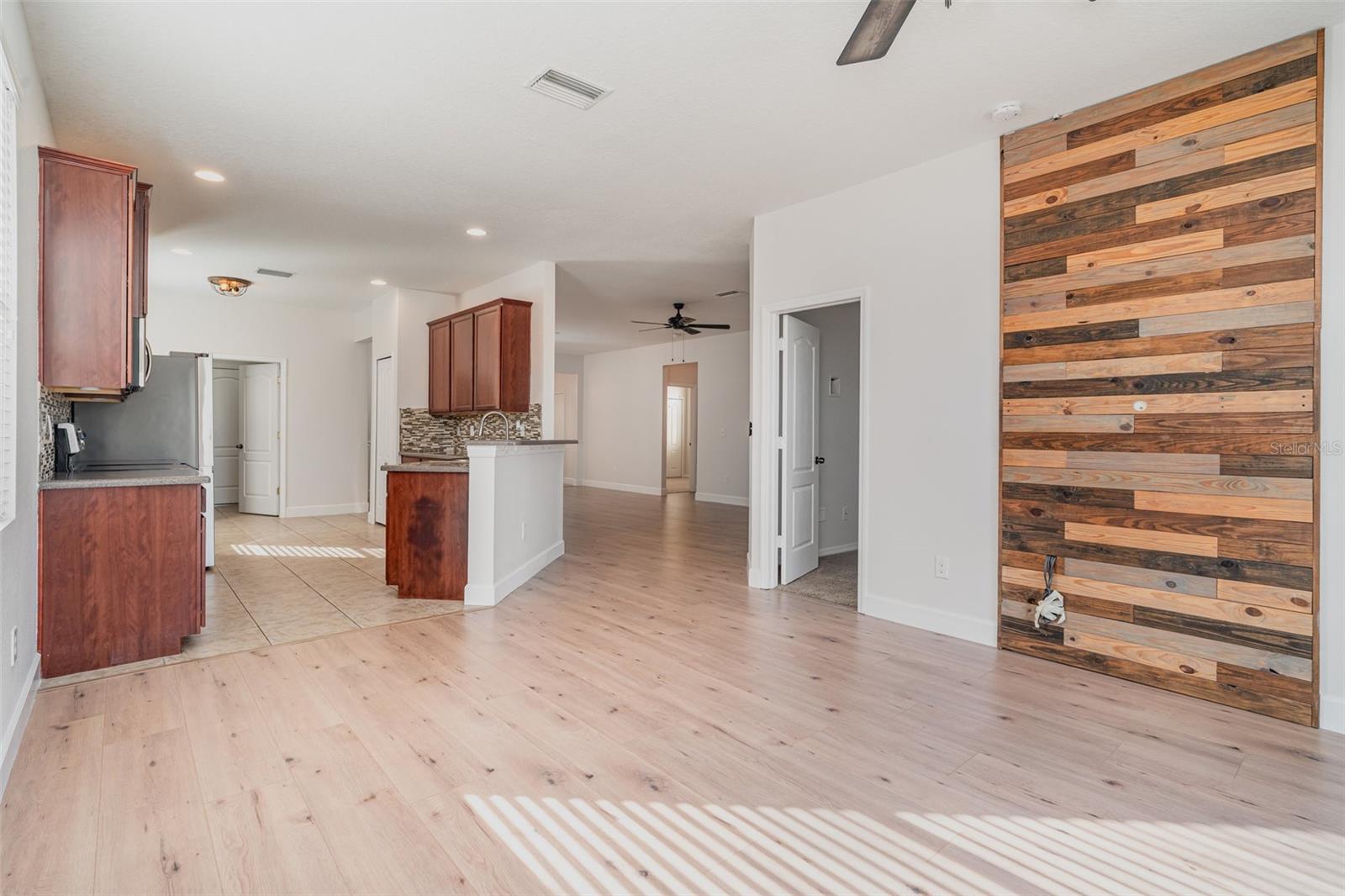 Image 11 of 28 For 572 Vista Ridge Drive