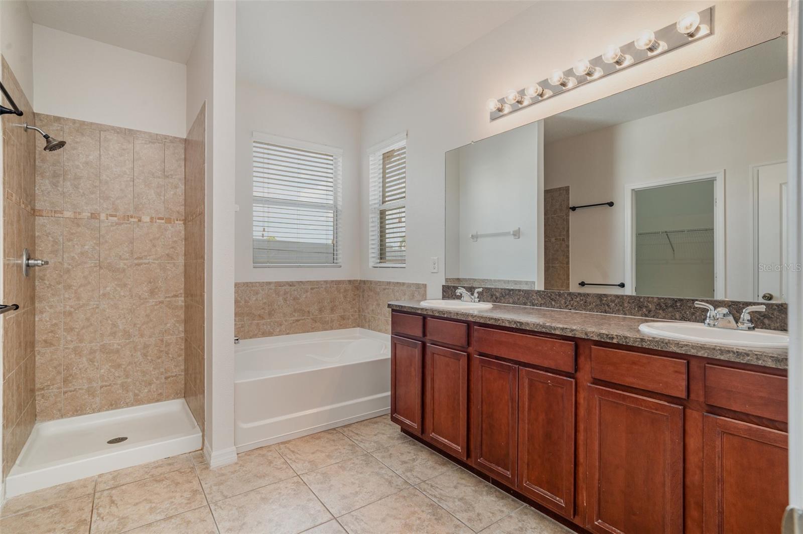 Image 16 of 28 For 572 Vista Ridge Drive