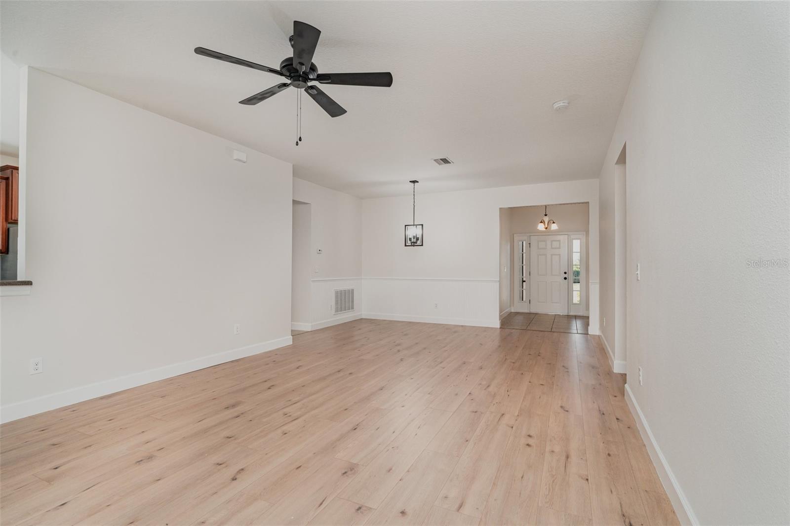 Image 6 of 28 For 572 Vista Ridge Drive