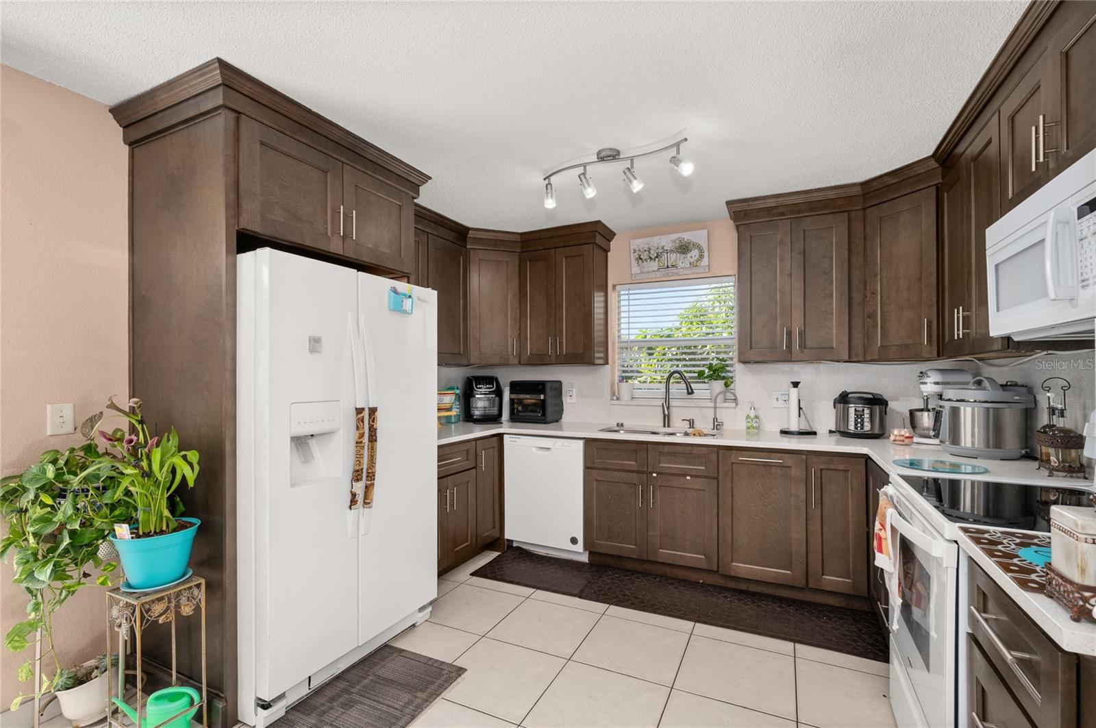 Image 11 of 31 For 2225 Santa Lucia Street