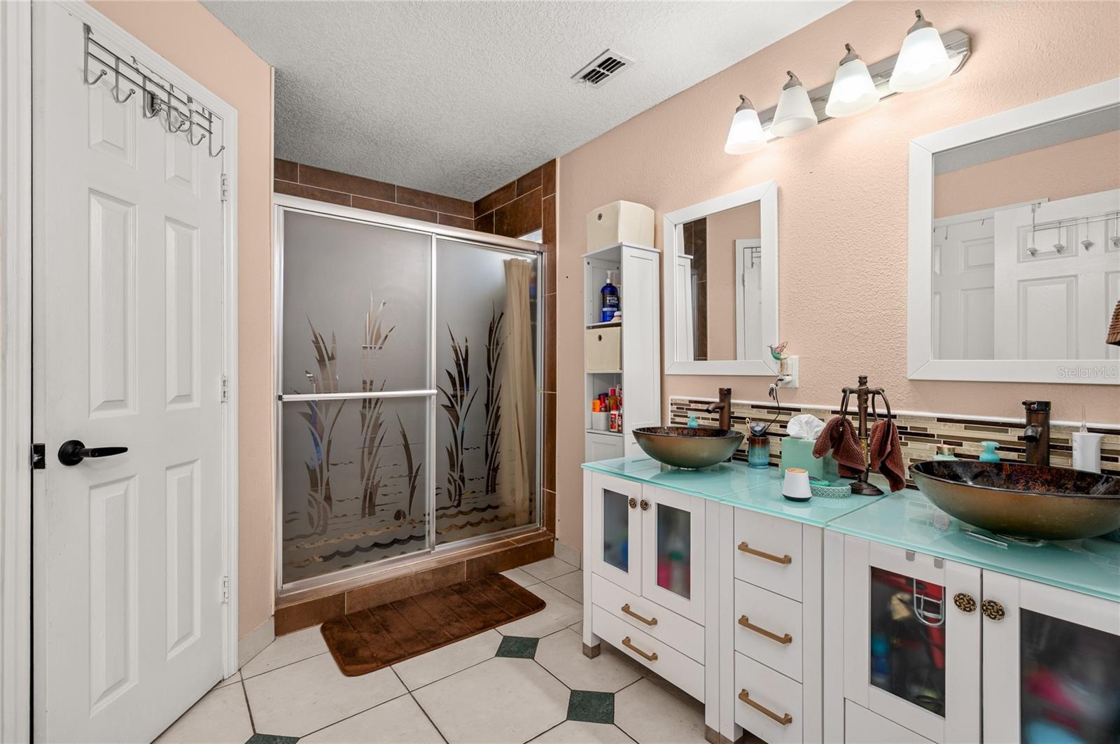 Image 17 of 31 For 2225 Santa Lucia Street