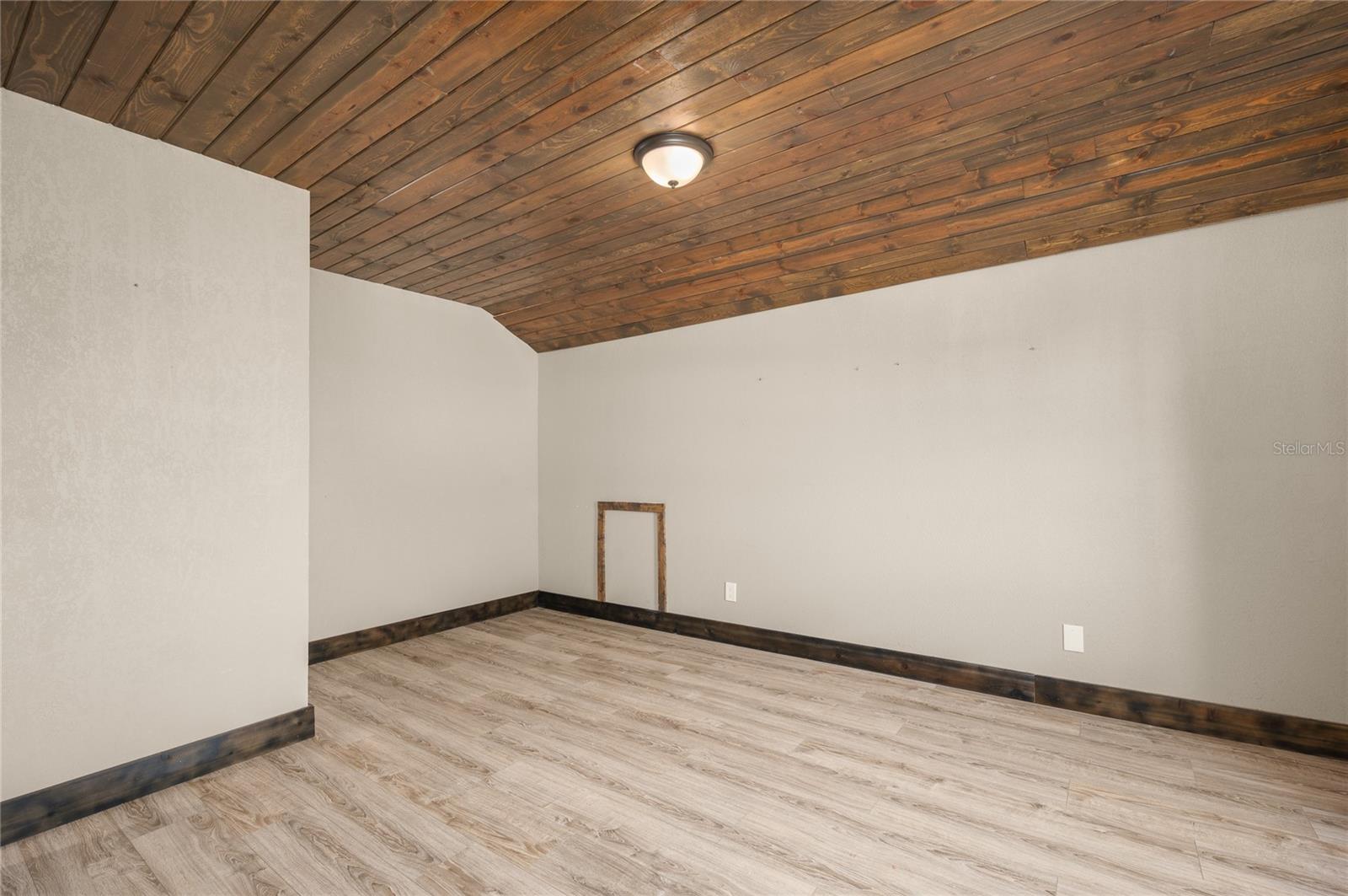 Image 24 of 31 For 2225 Santa Lucia Street