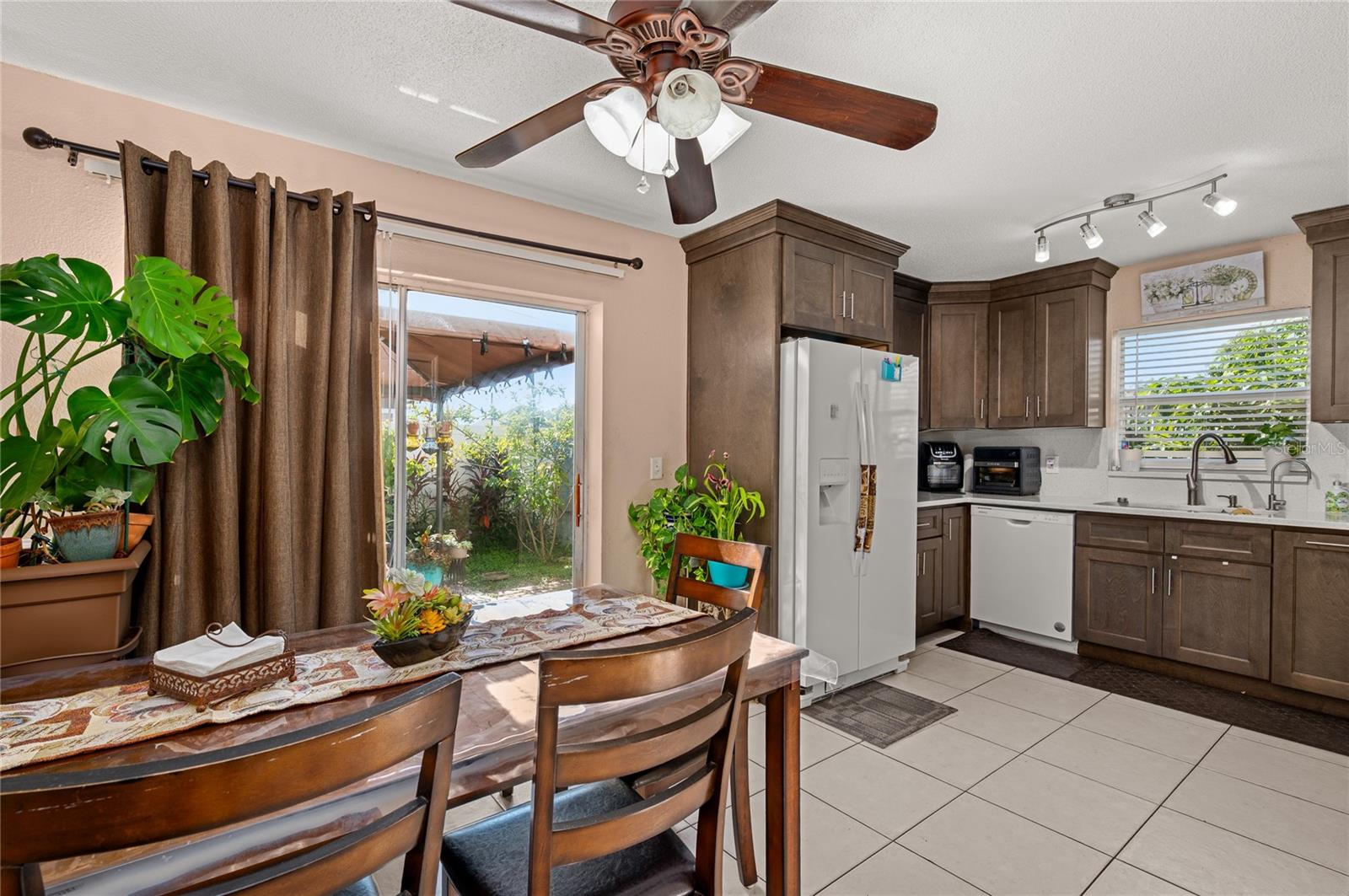 Image 9 of 31 For 2225 Santa Lucia Street