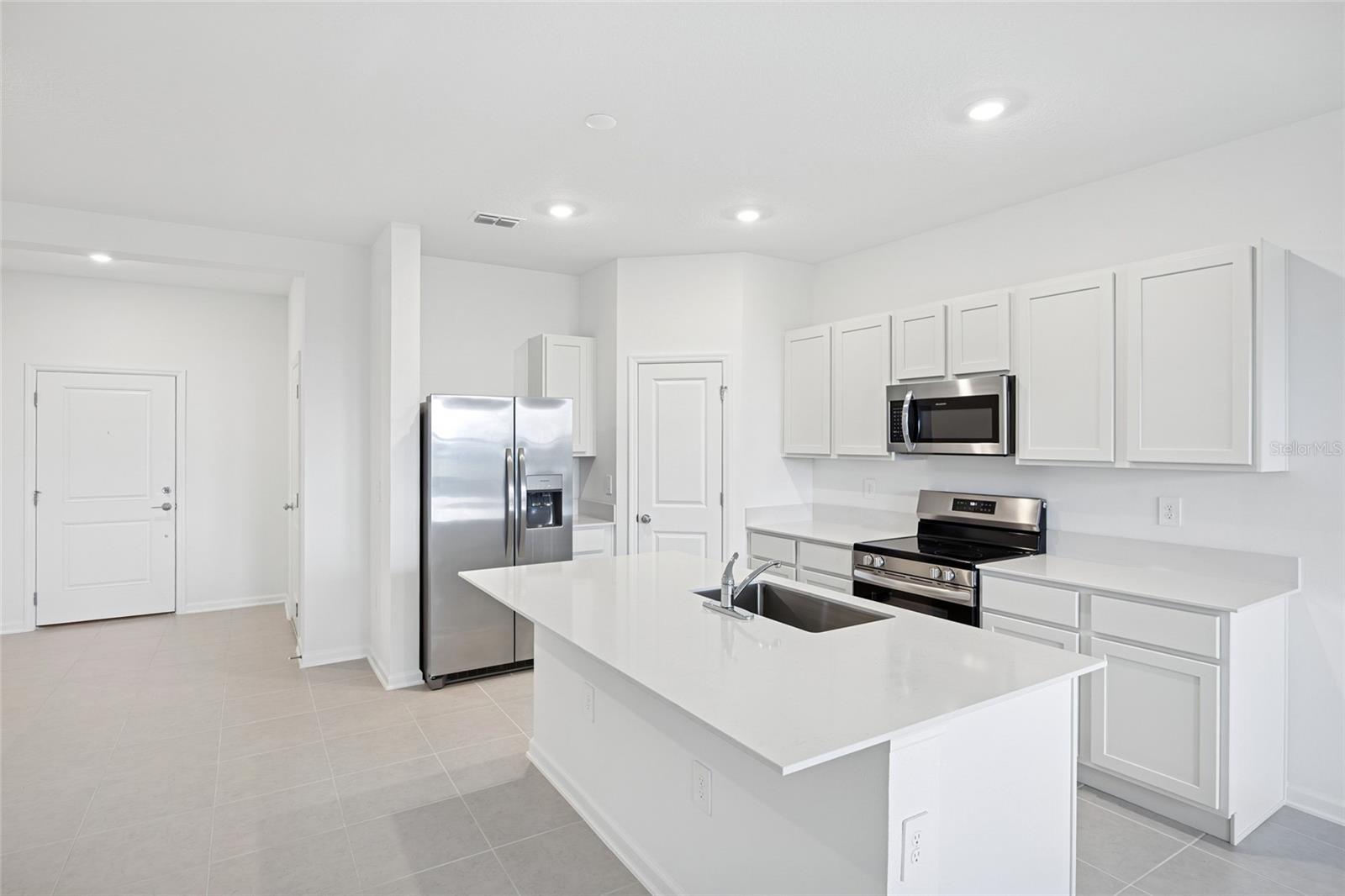 Image 2 of 14 For 2979 Mallof  