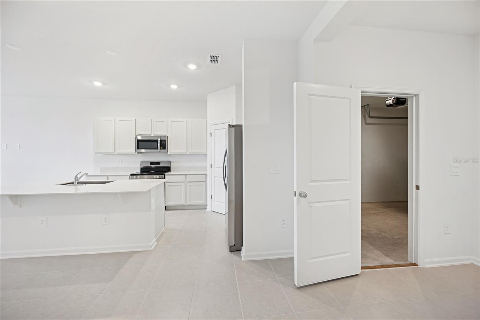 Image 4 of 14 For 2979 Mallof  