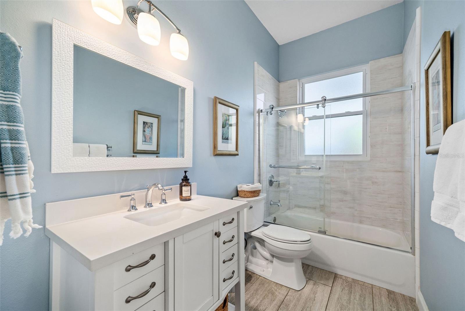 Image 22 of 33 For 16744 Bay Club Drive