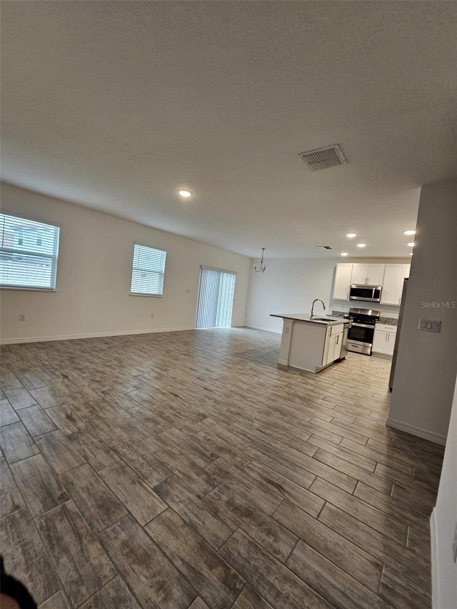 Image 17 of 43 For 1408 Oak Marsh Street