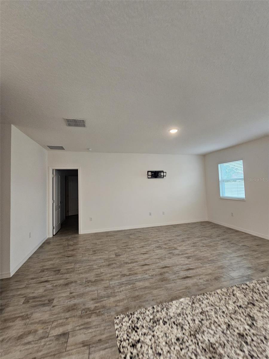 Image 22 of 43 For 1408 Oak Marsh Street