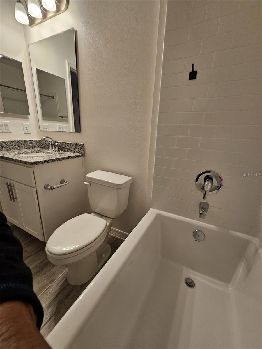 Image 27 of 43 For 1408 Oak Marsh Street