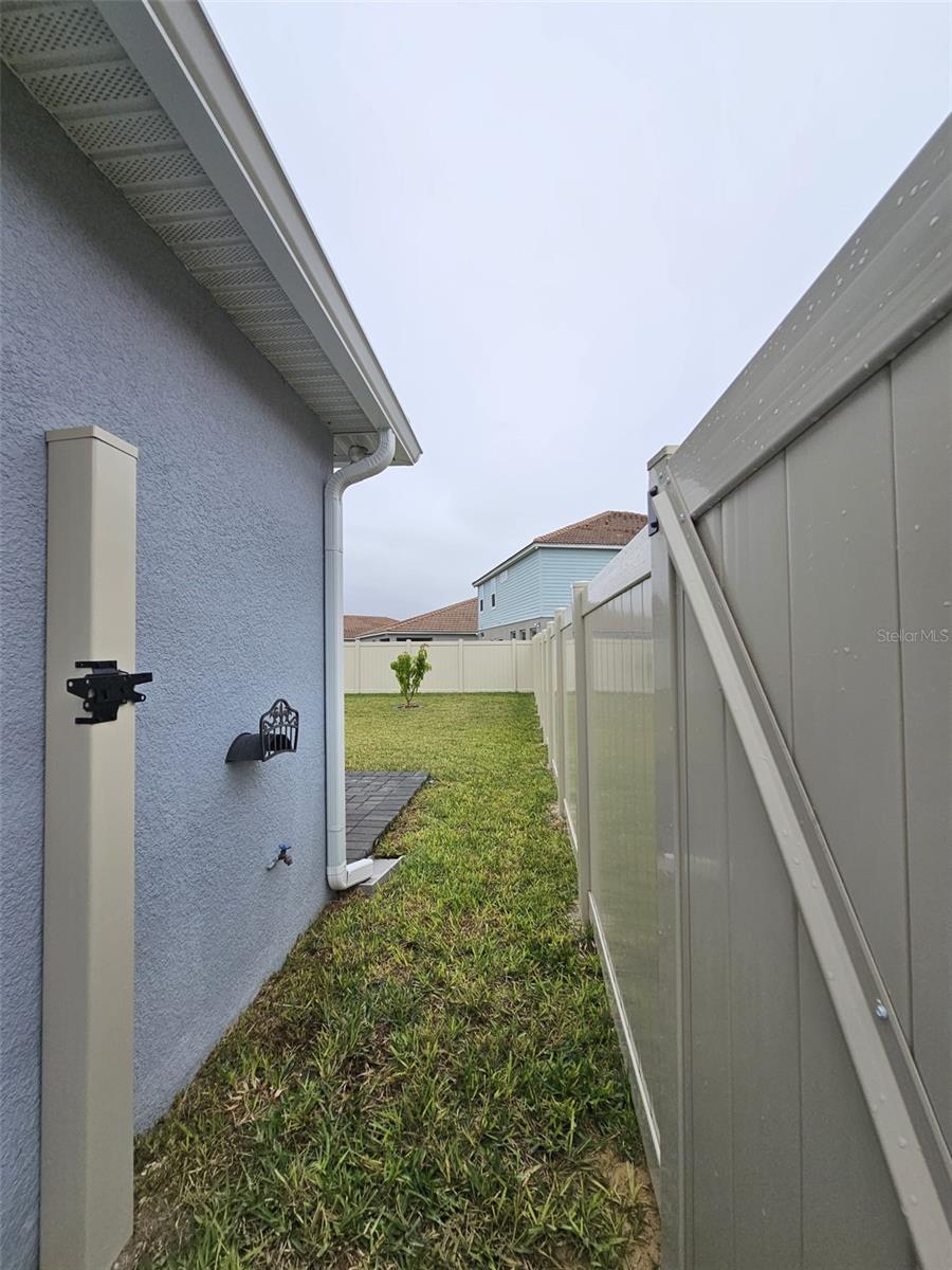 Image 33 of 43 For 1408 Oak Marsh Street