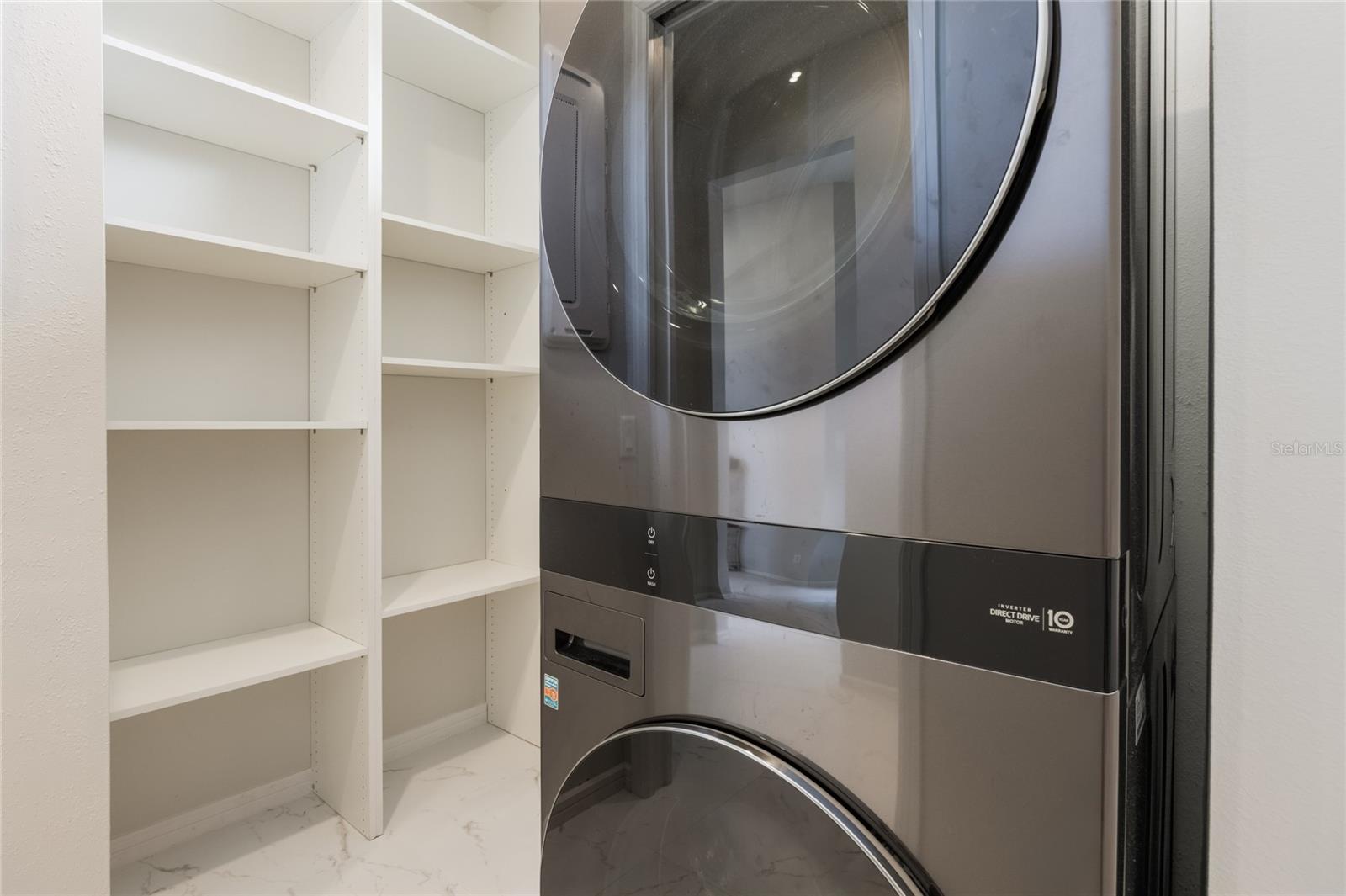 Image 22 of 36 For 13562 Pearl Beach Street