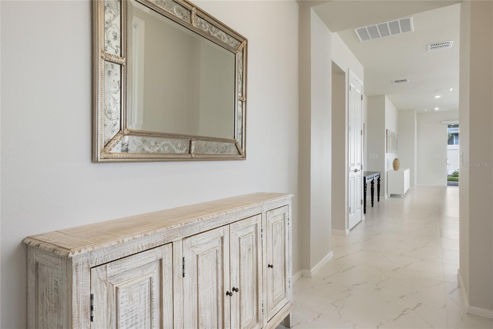 Image 24 of 36 For 13562 Pearl Beach Street