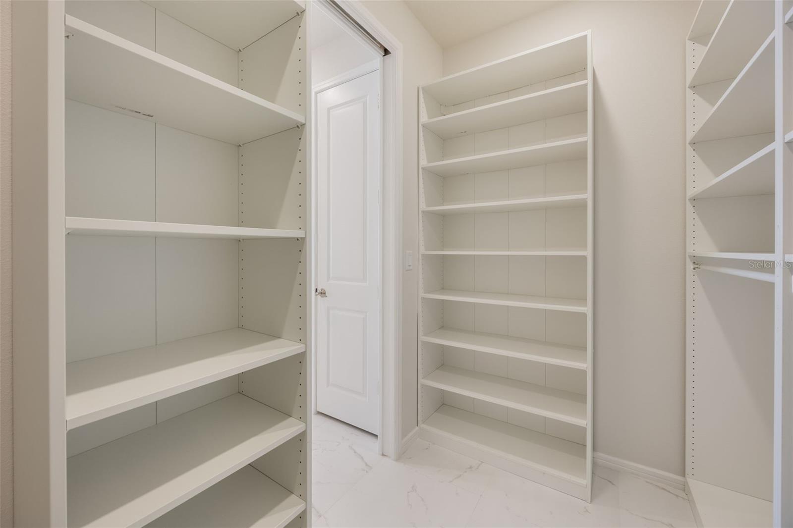 Image 4 of 36 For 13562 Pearl Beach Street