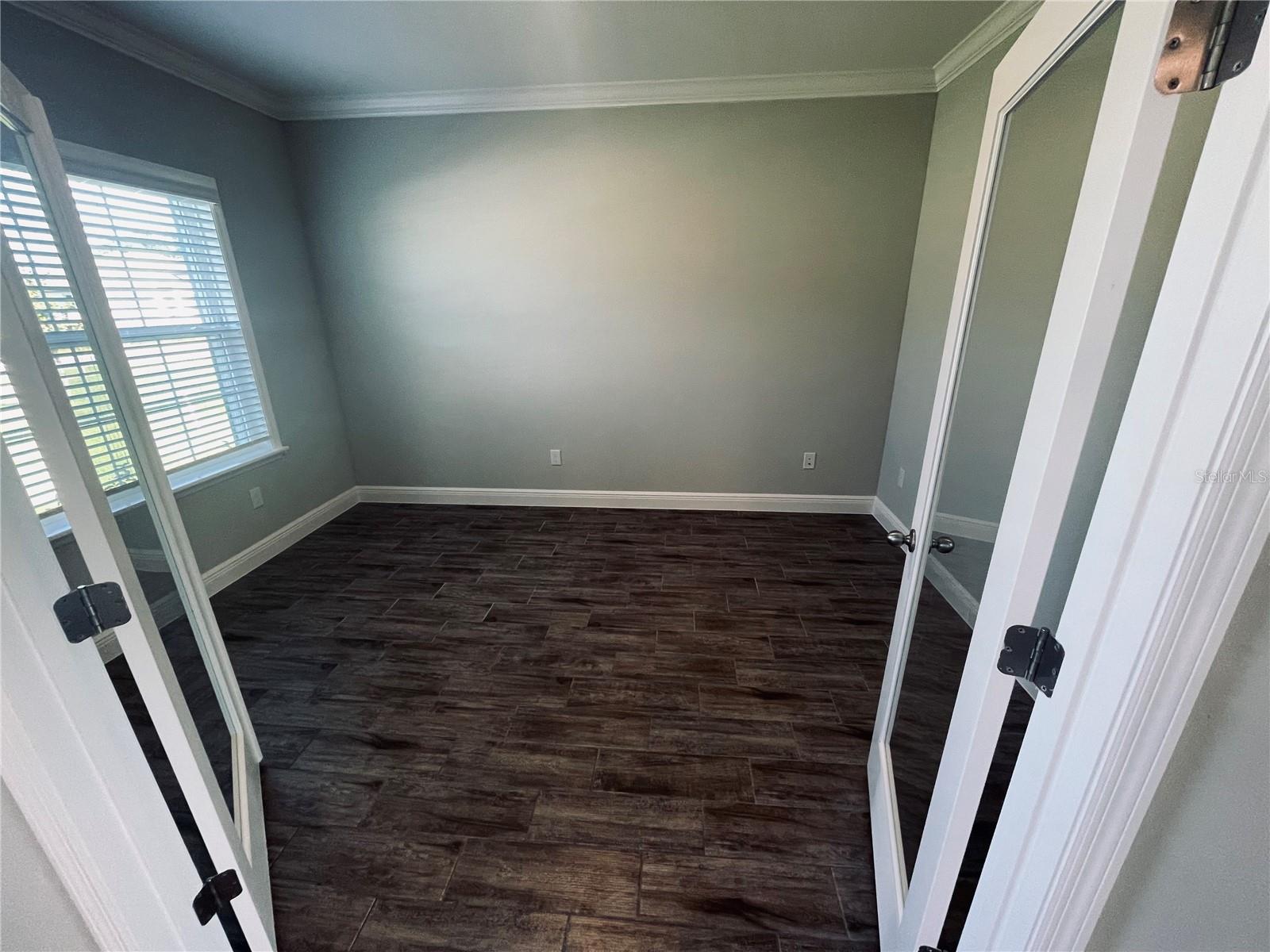 Image 7 of 25 For 10183 White Magnolia Square