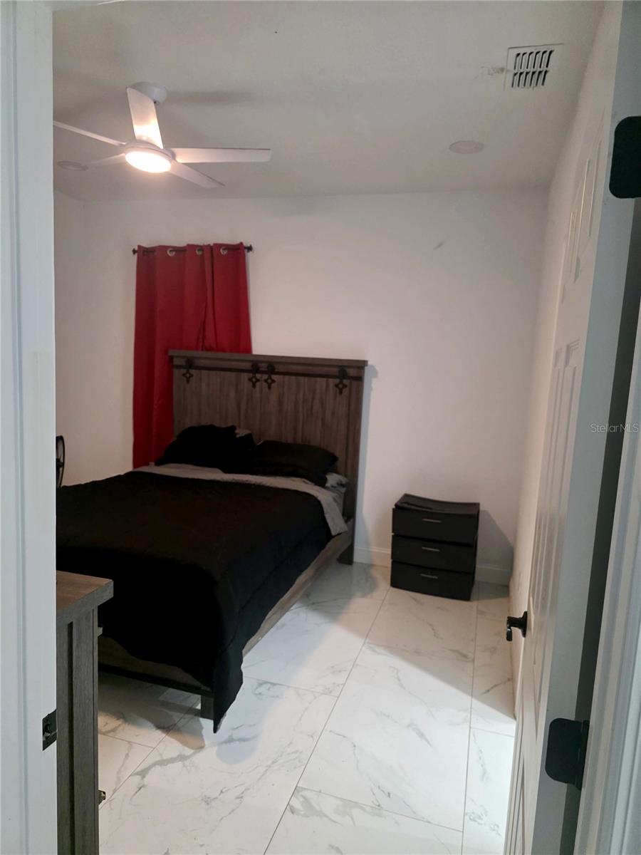 Image 8 of 10 For 1695 Schaub Avenue