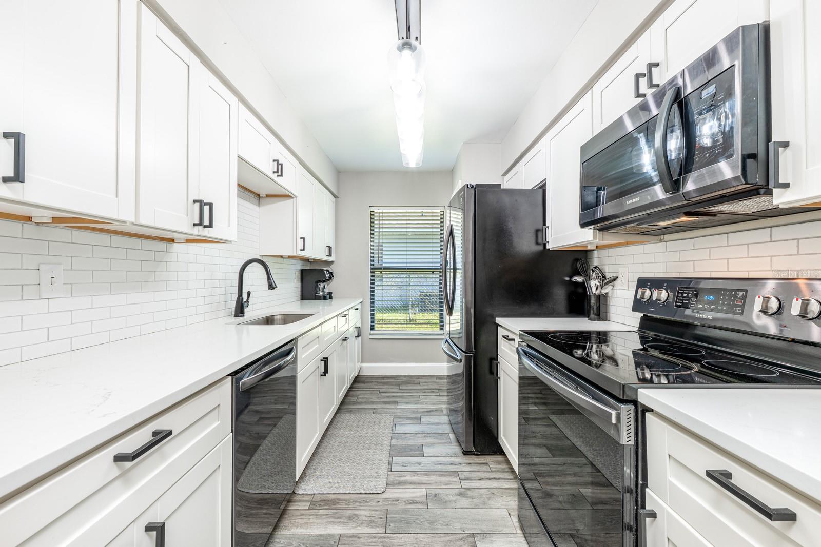 Image 12 of 51 For 3606 Tree Line Way