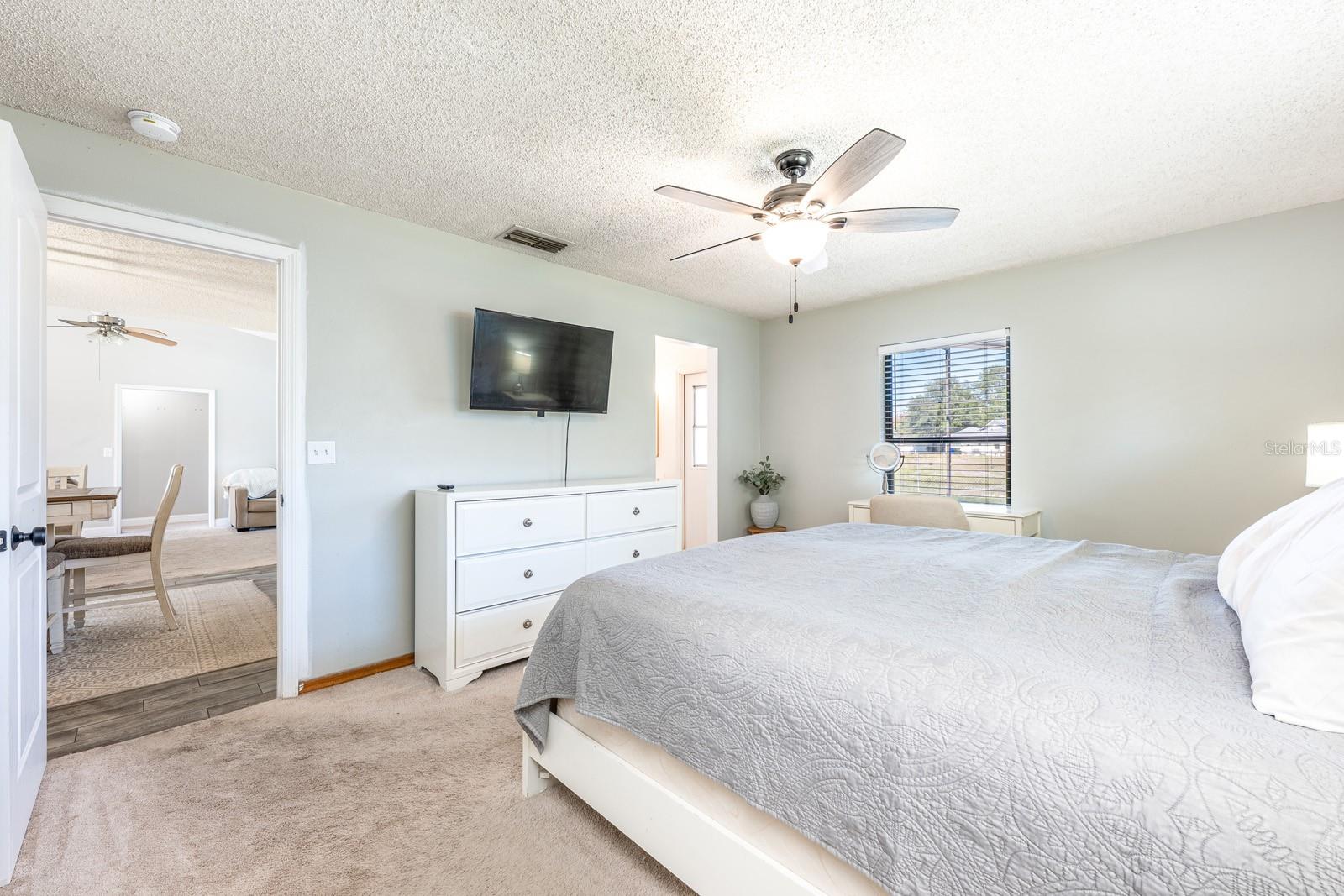 Image 35 of 51 For 3606 Tree Line Way