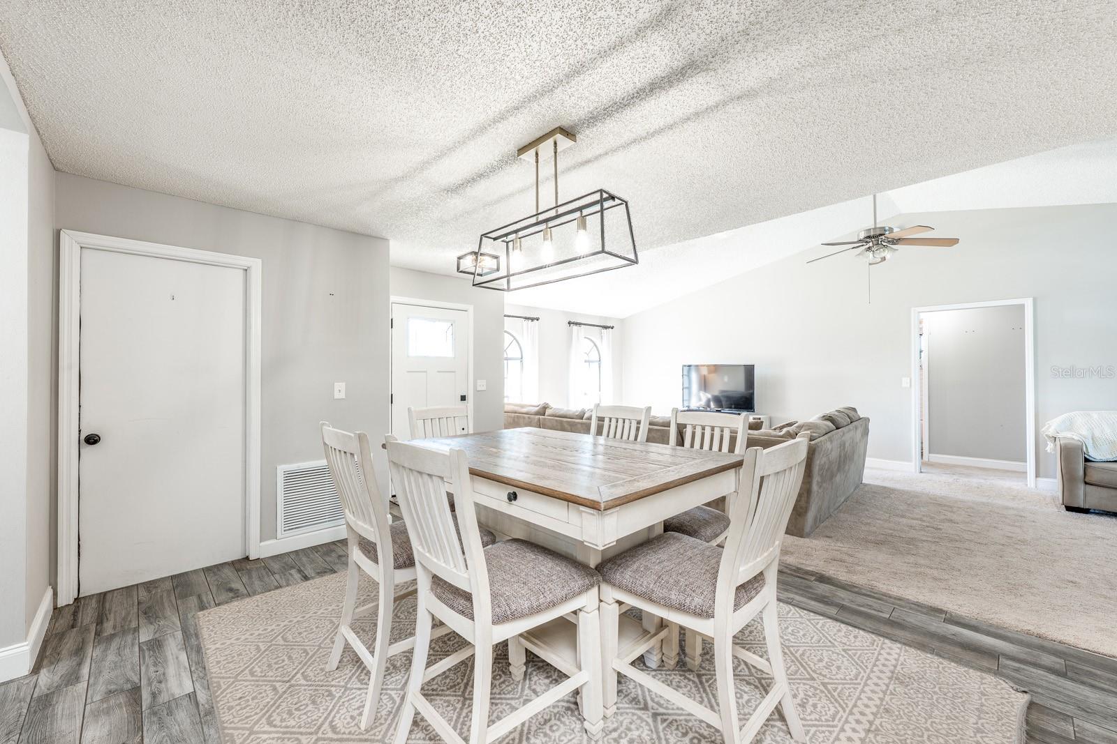 Image 7 of 51 For 3606 Tree Line Way