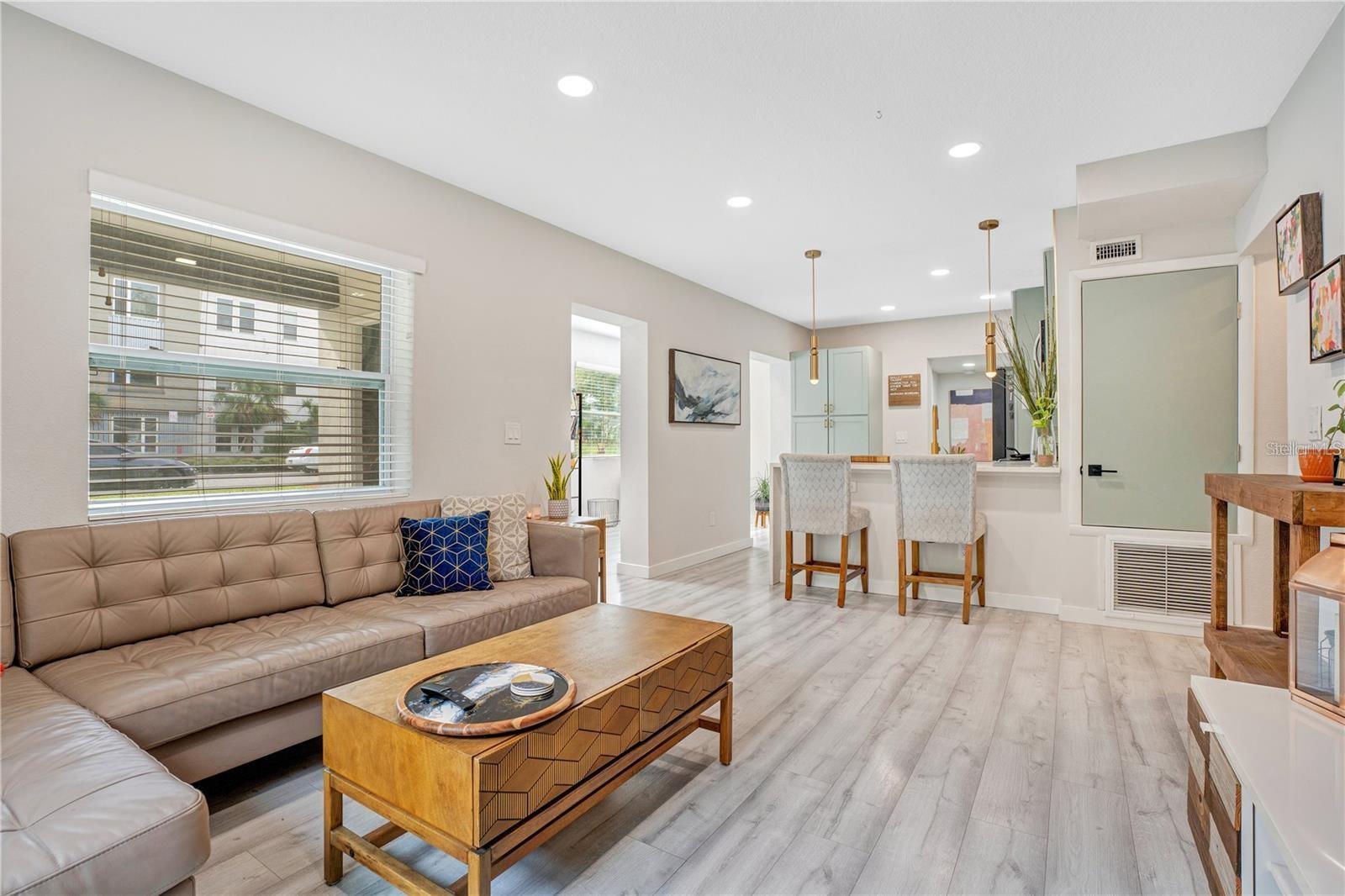 Image 4 of 15 For 1891 Oglesby Avenue