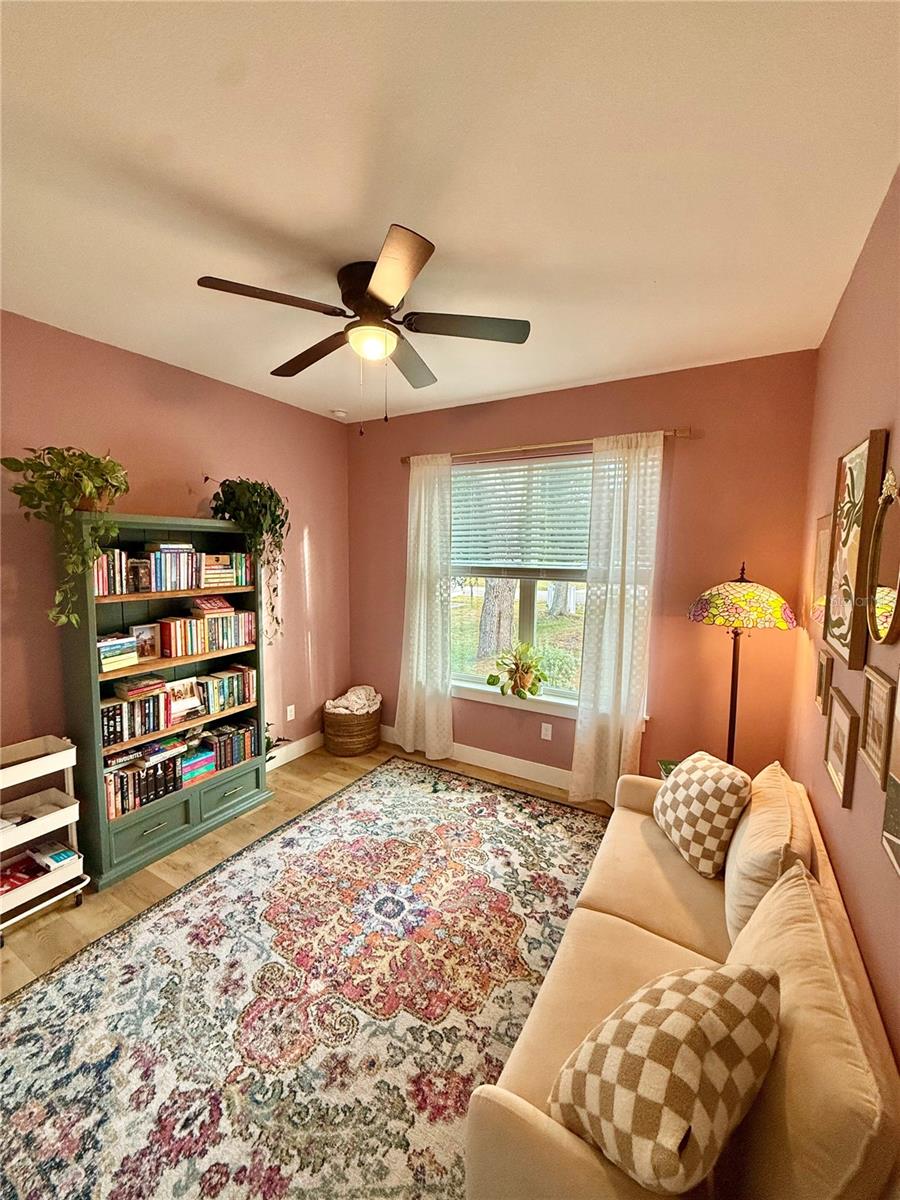 Image 15 of 18 For 5347 Antoinette Street