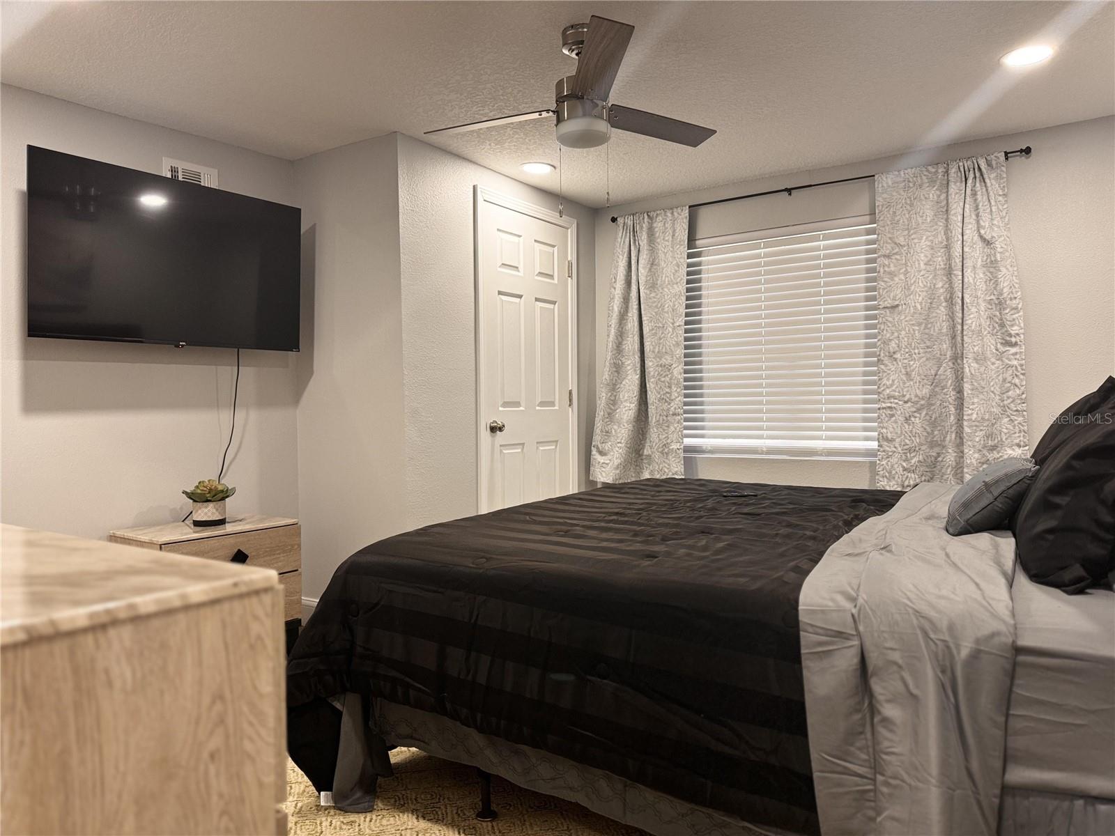 Image 13 of 26 For 100 Coleman Circle