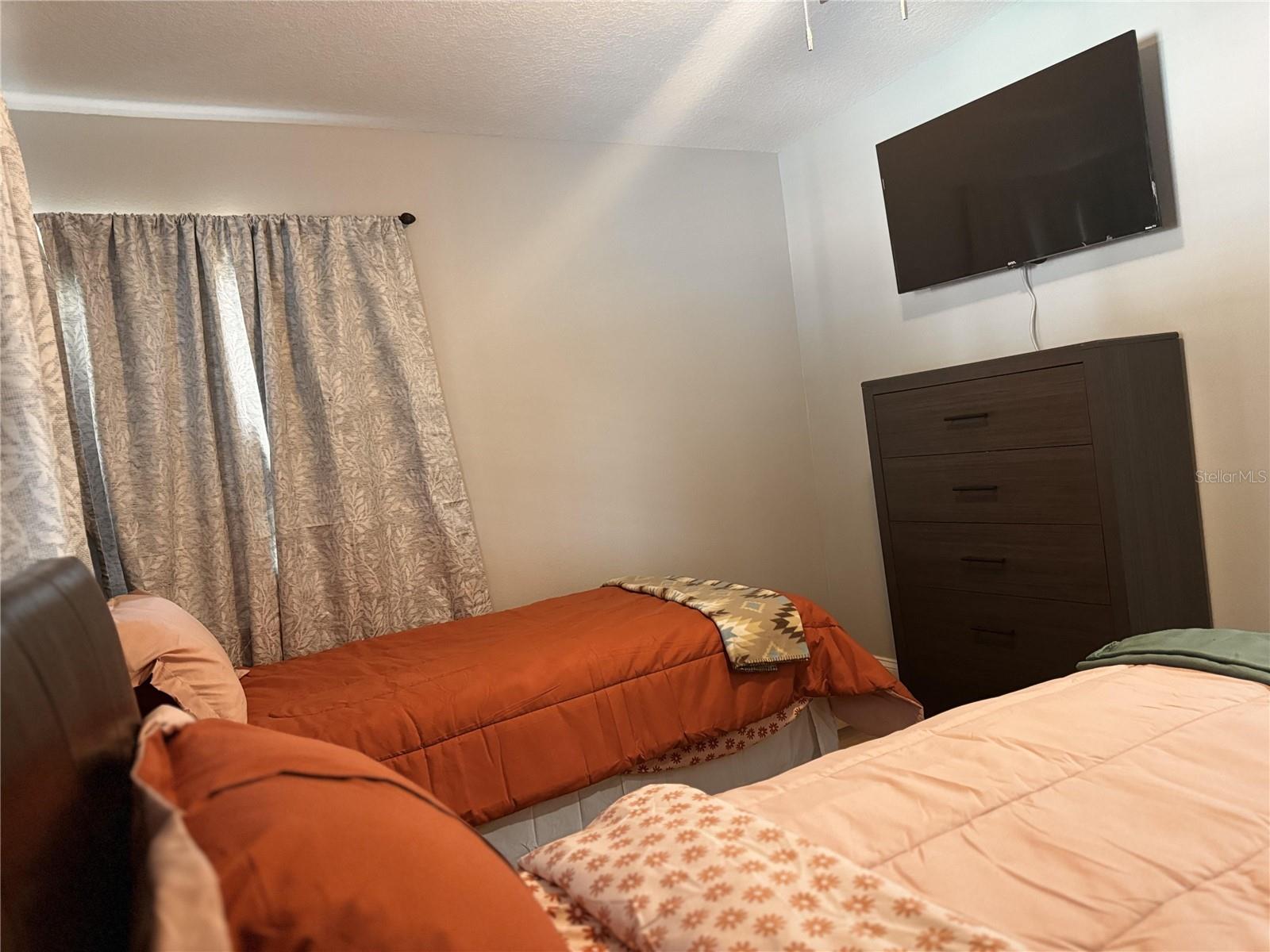 Image 20 of 26 For 100 Coleman Circle