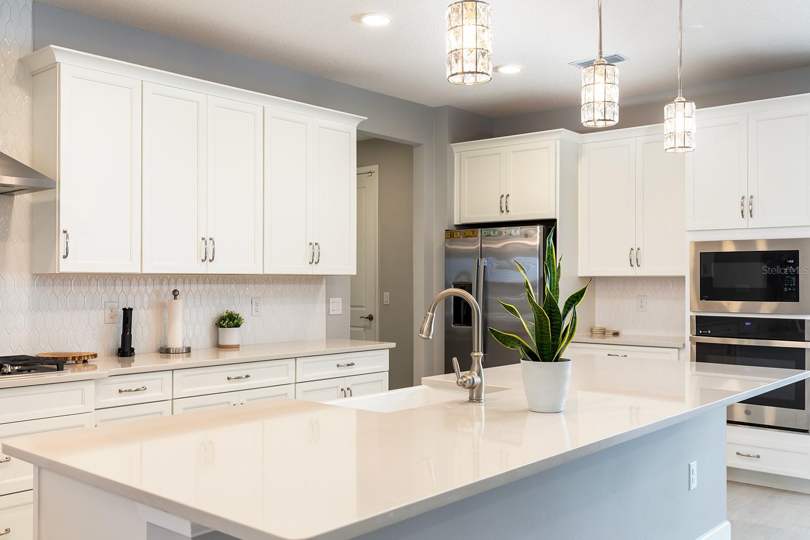 Image 14 of 40 For 3271 Roseville Drive