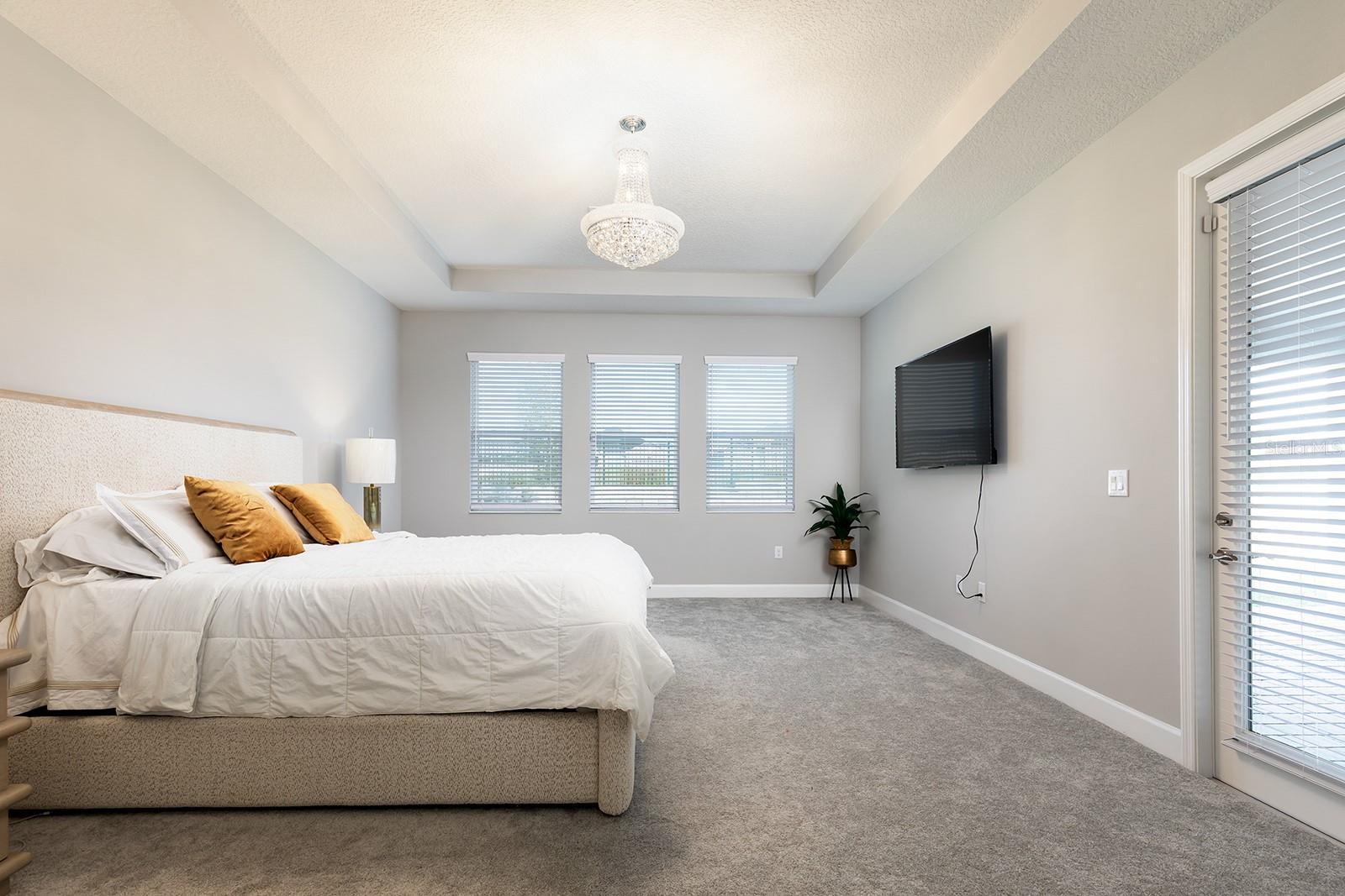 Image 20 of 40 For 3271 Roseville Drive