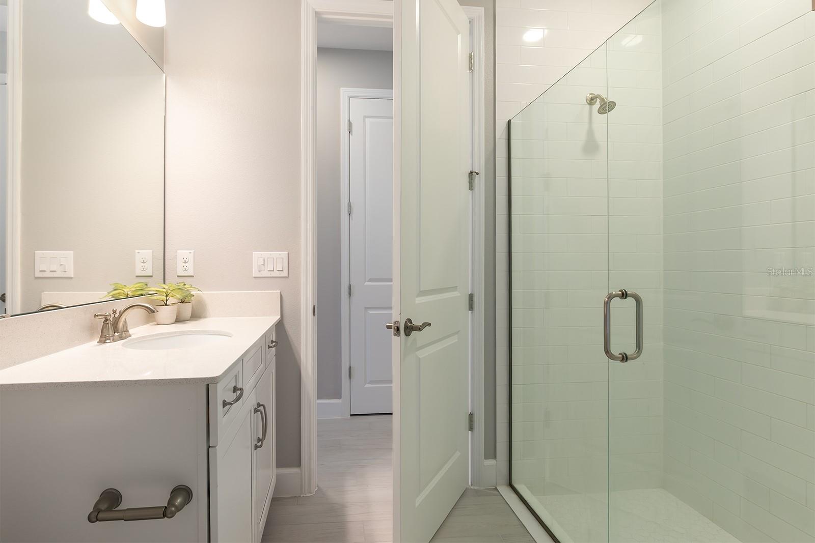 Image 31 of 40 For 3271 Roseville Drive