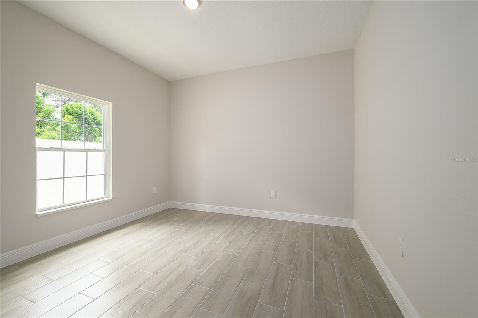 Image 13 of 30 For 150 Mandrake Street