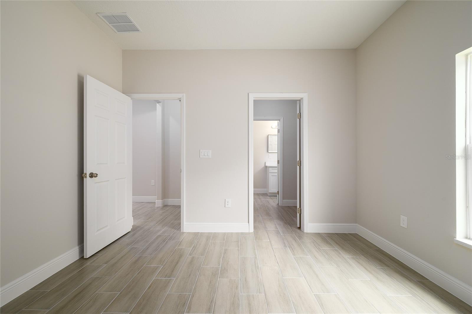 Image 14 of 30 For 150 Mandrake Street