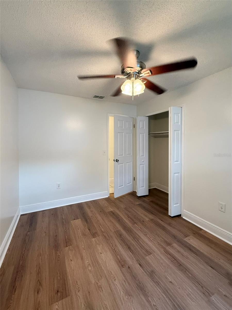 Image 17 of 32 For 301 26 Street