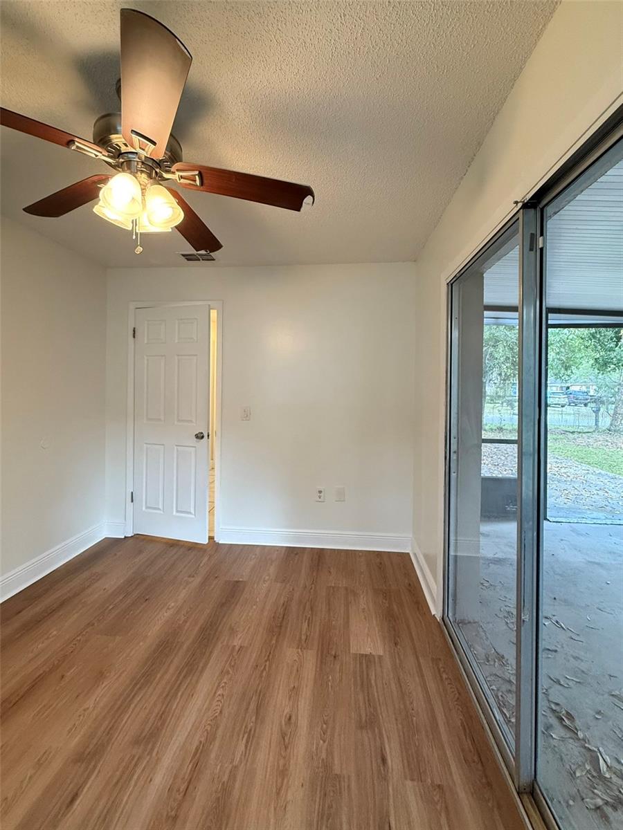 Image 20 of 32 For 301 26 Street