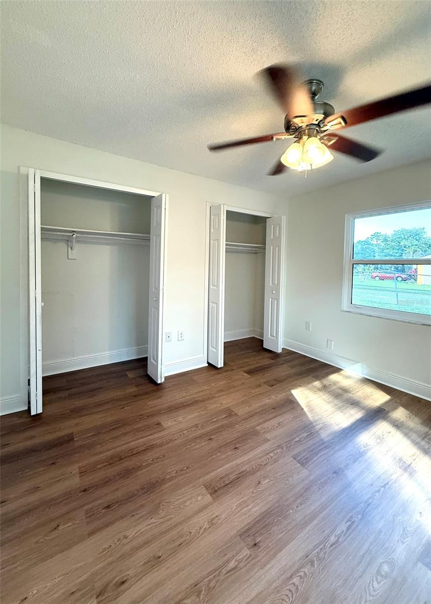 Image 23 of 32 For 301 26 Street