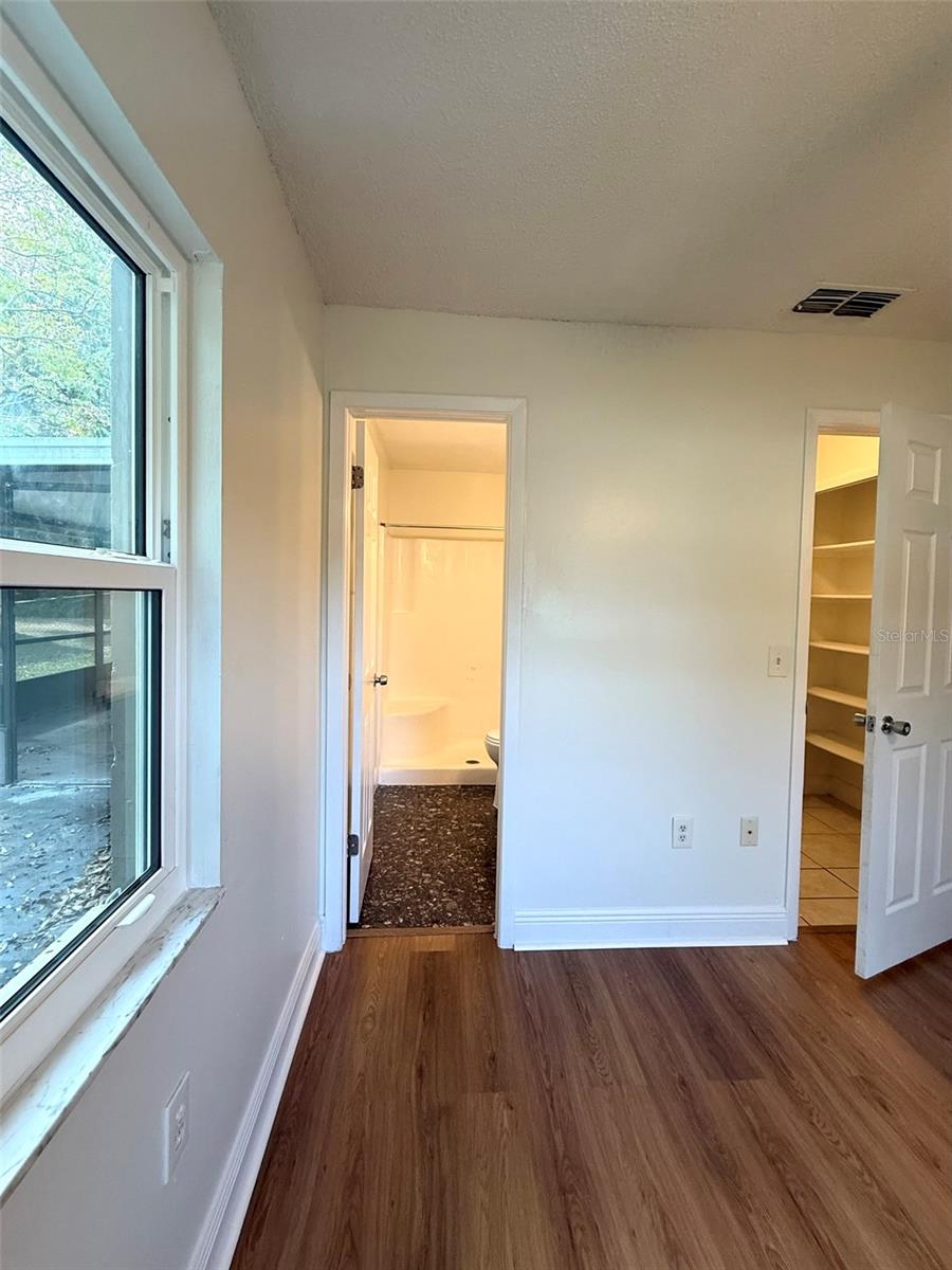 Image 25 of 32 For 301 26 Street