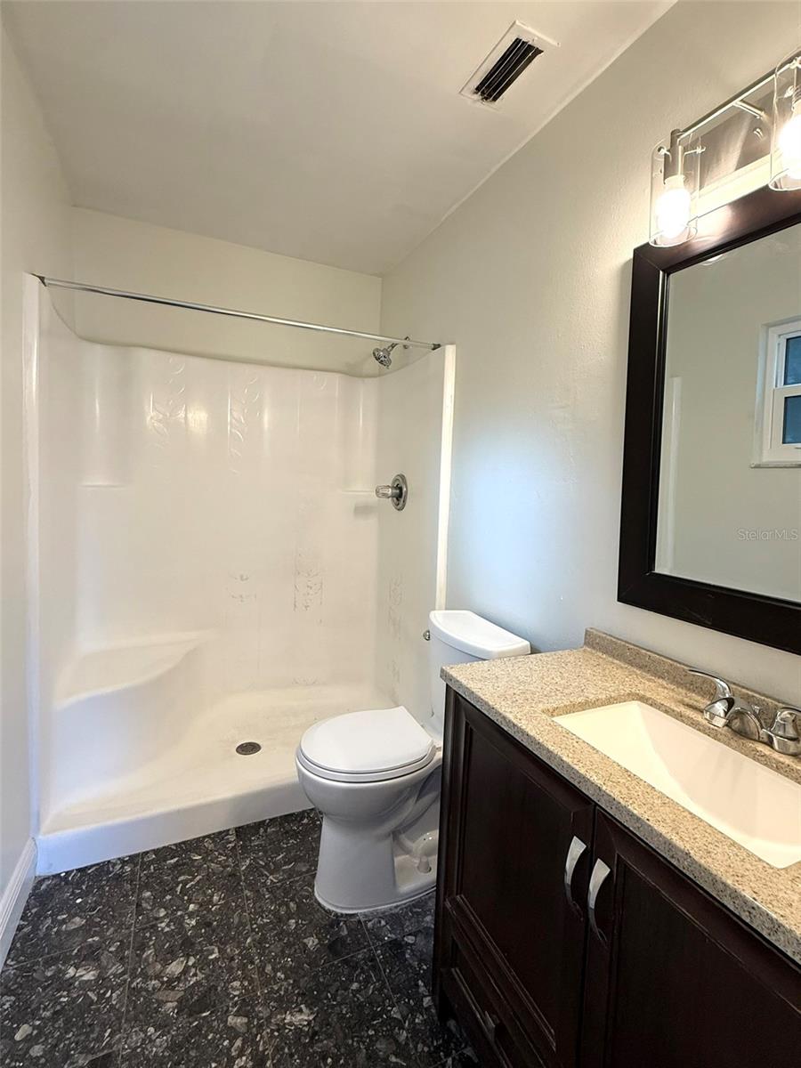 Image 26 of 32 For 301 26 Street