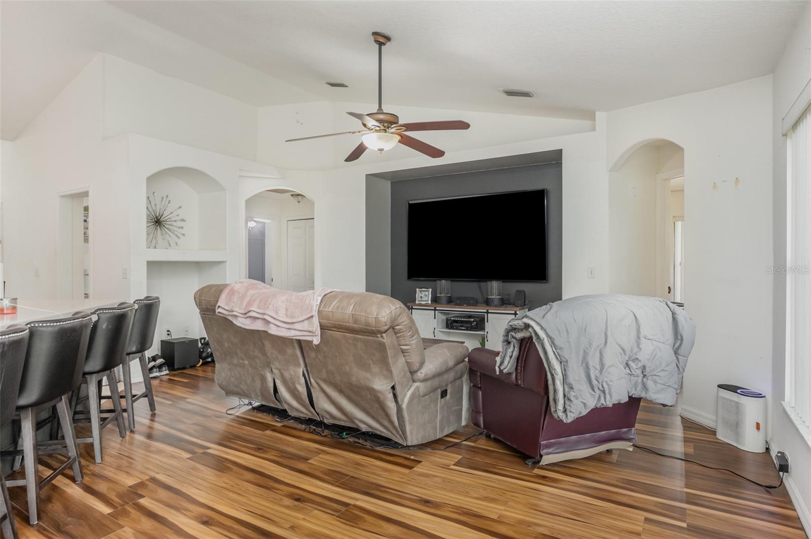 Image 10 of 30 For 1356 Canary Drive