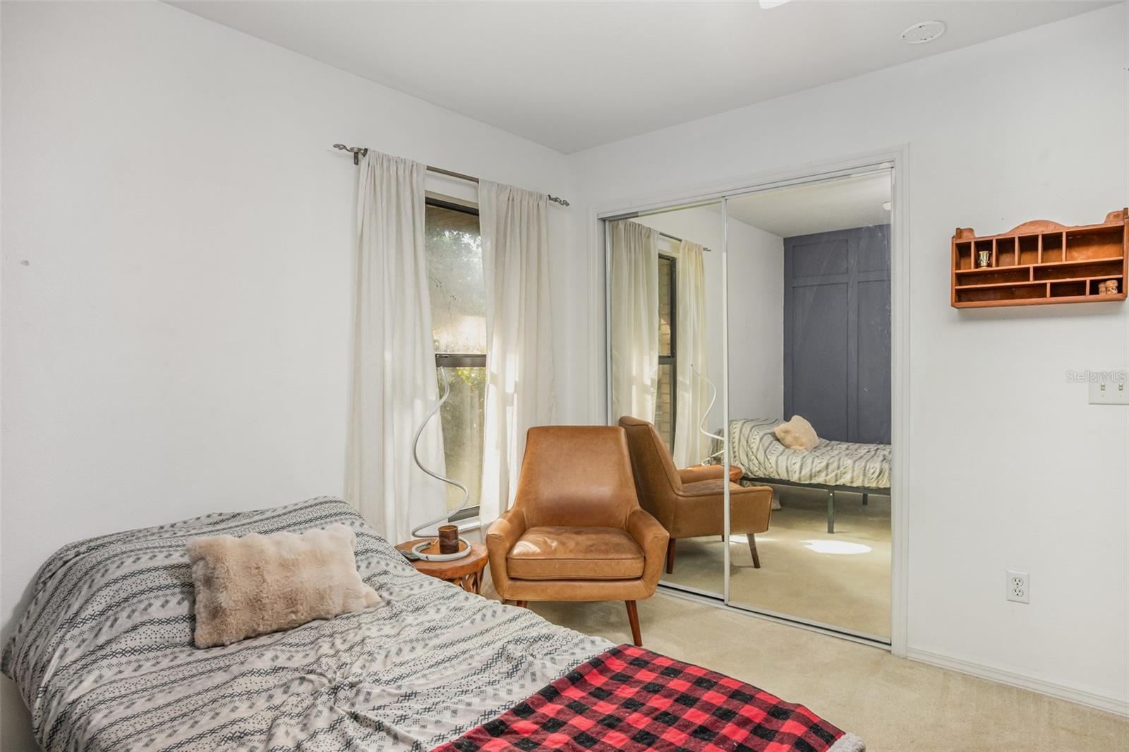 Image 19 of 30 For 1356 Canary Drive