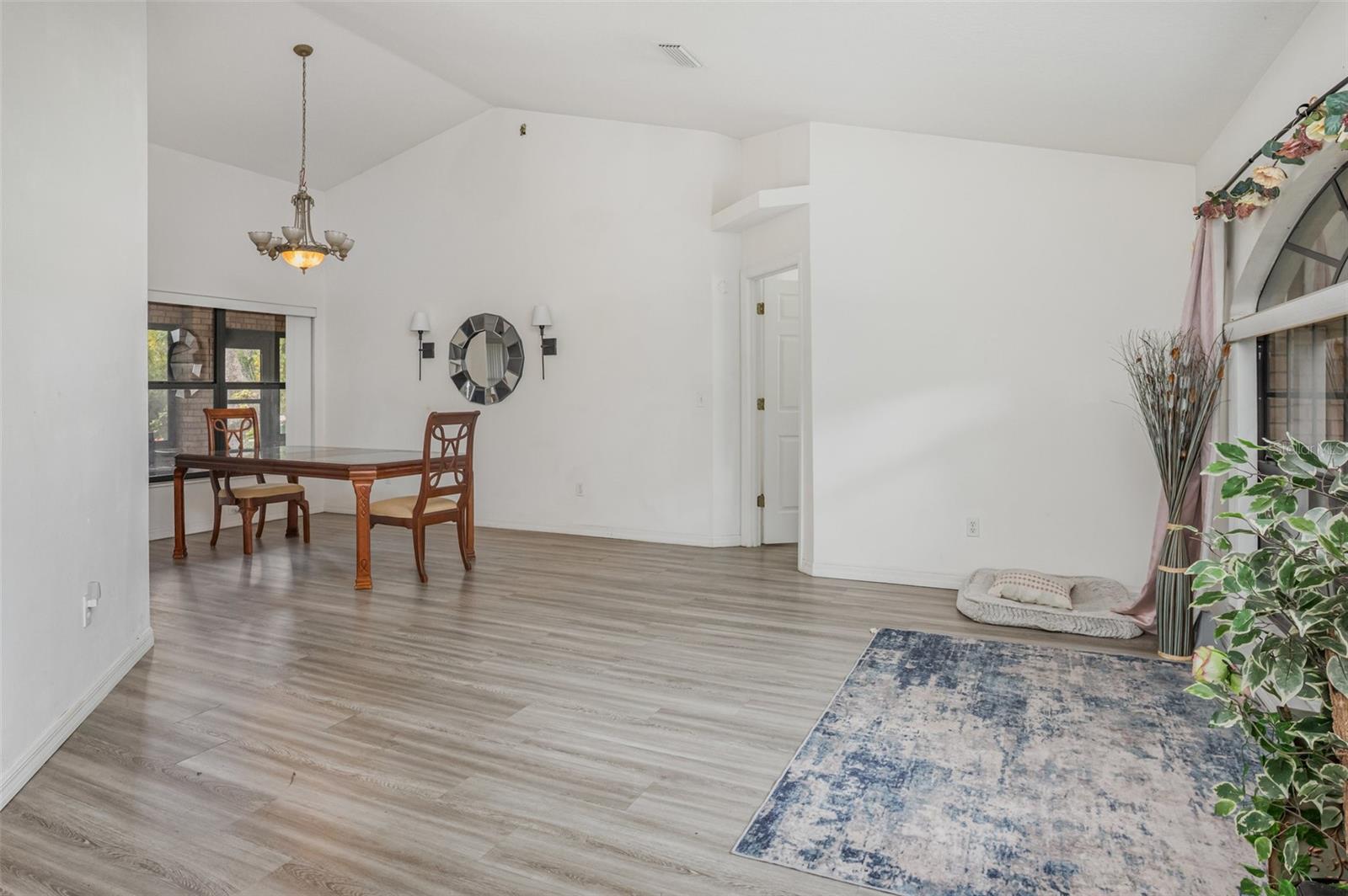 Image 4 of 30 For 1356 Canary Drive