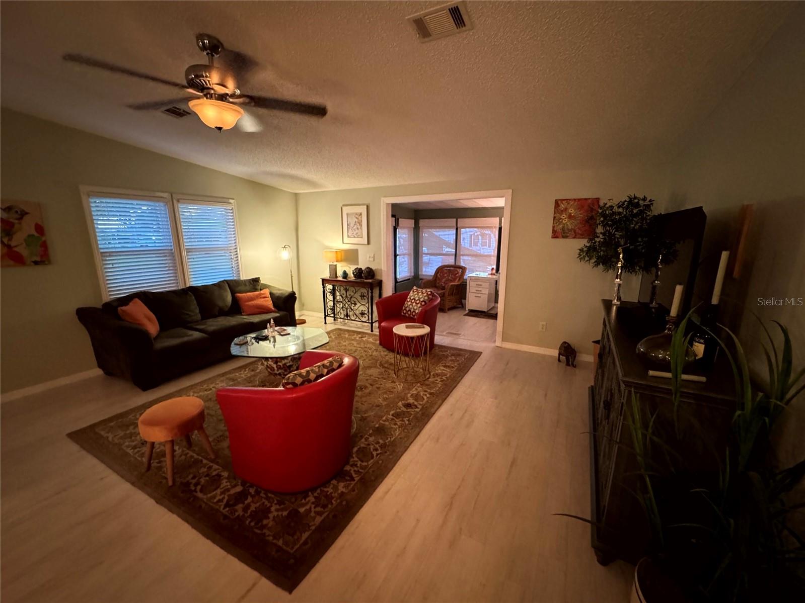 Image 19 of 49 For 813 Saint Andrews Boulevard