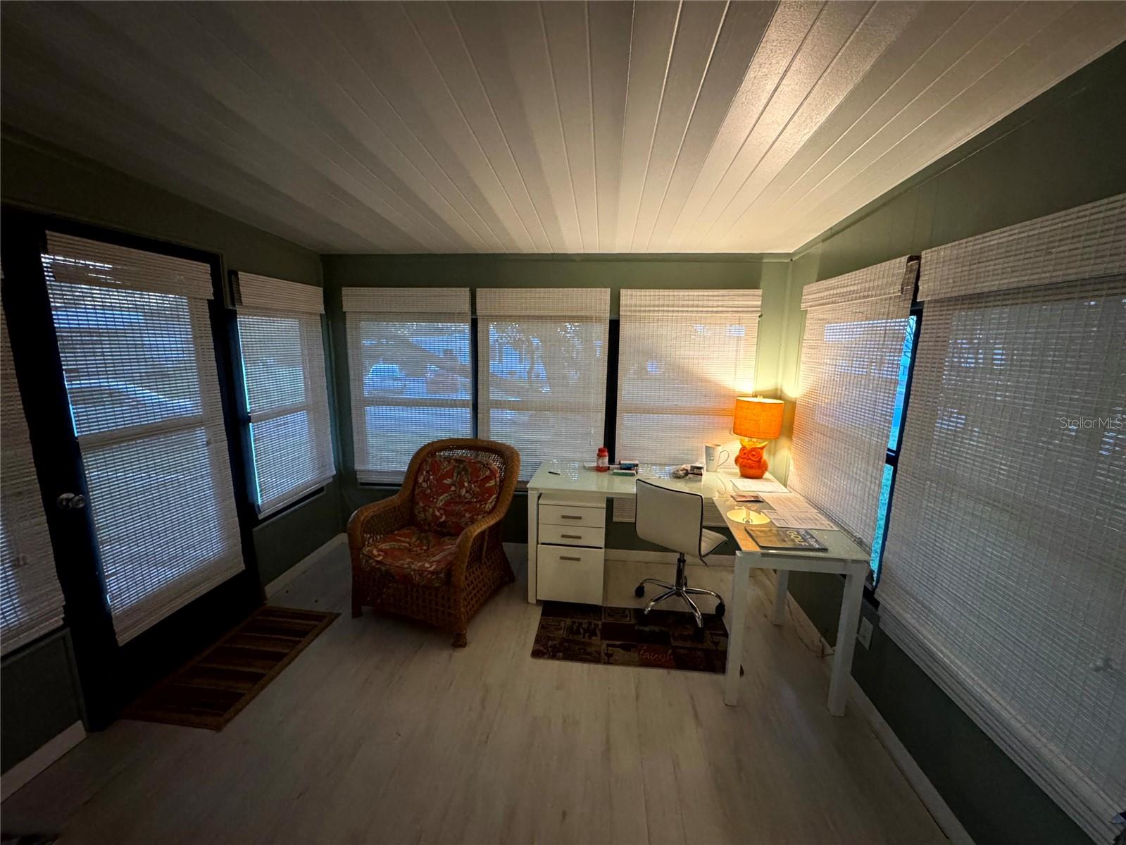 Image 20 of 49 For 813 Saint Andrews Boulevard