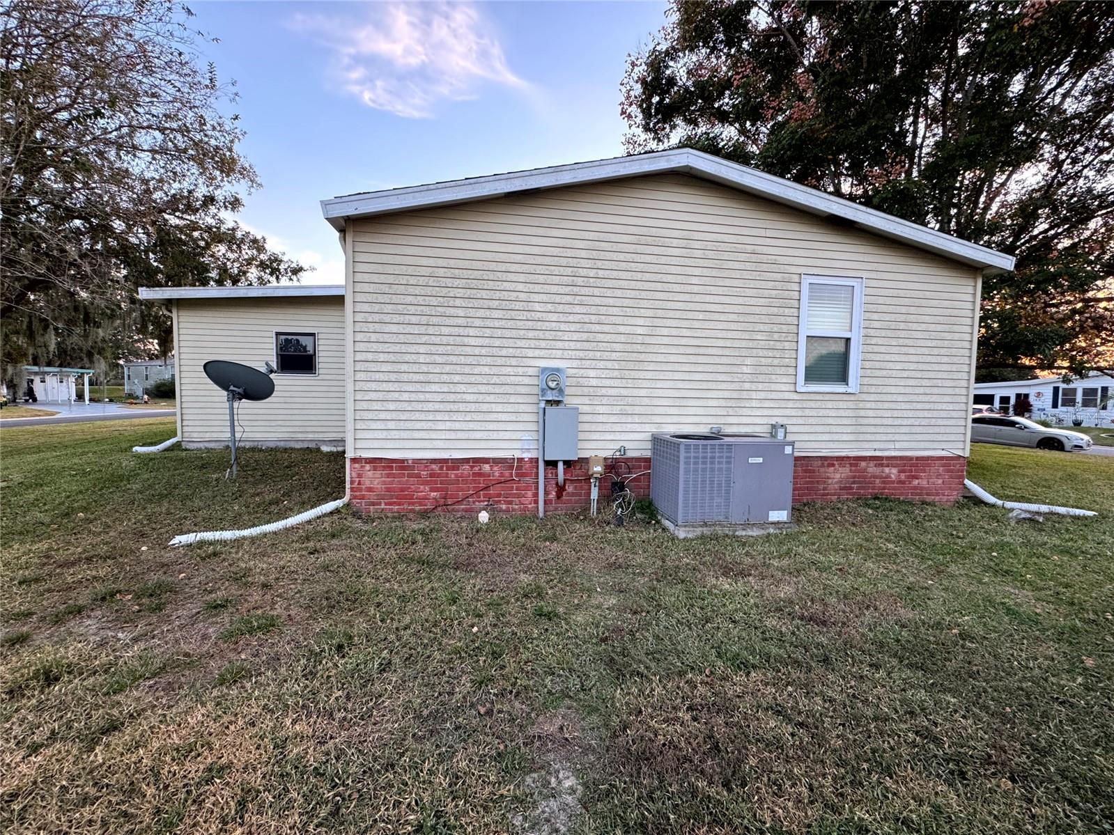 Image 28 of 49 For 813 Saint Andrews Boulevard