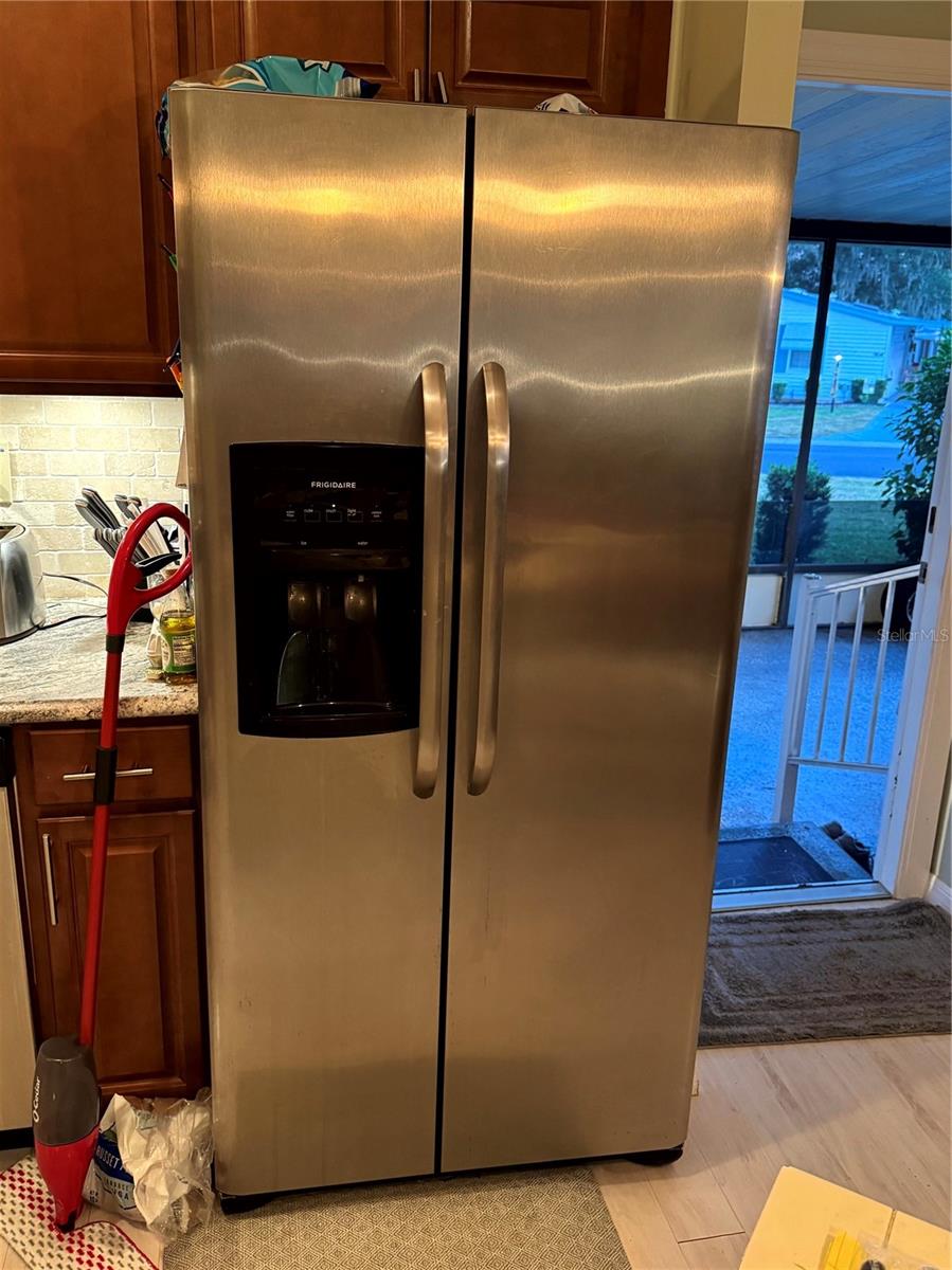 Image 32 of 49 For 813 Saint Andrews Boulevard