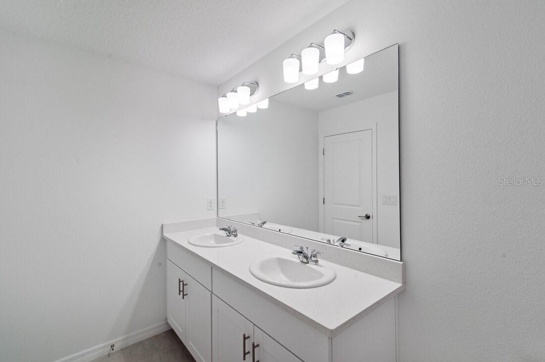 Image 16 of 32 For 7759 Waterscape Drive