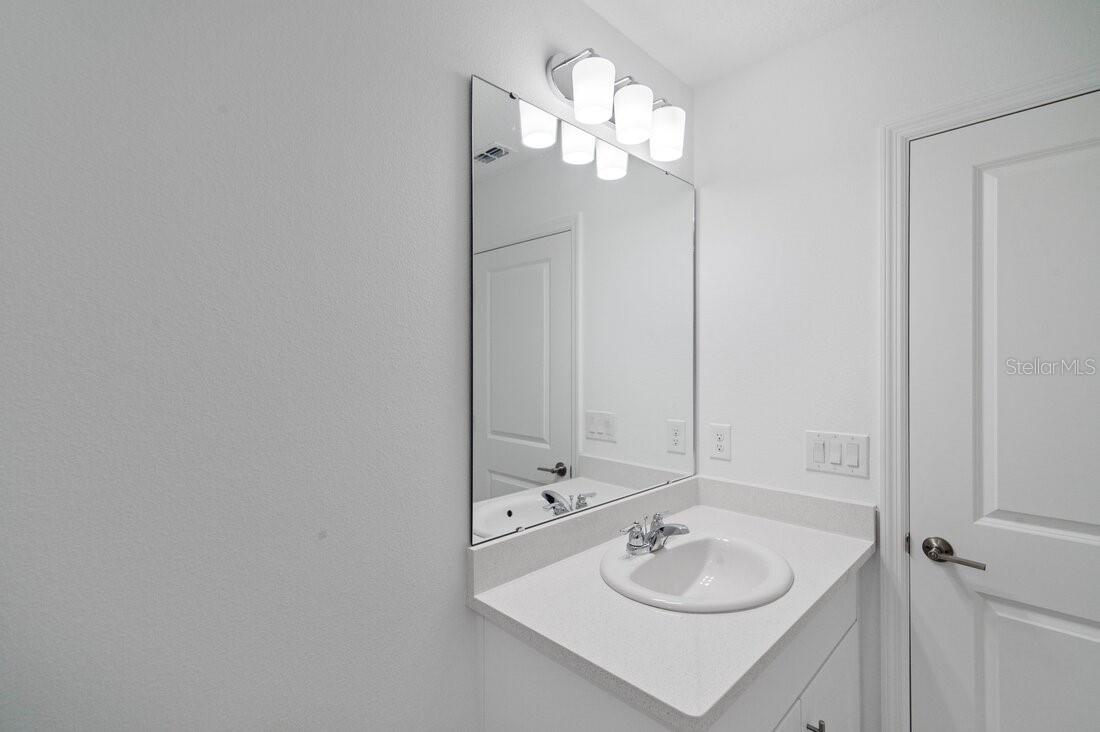 Image 26 of 32 For 7759 Waterscape Drive