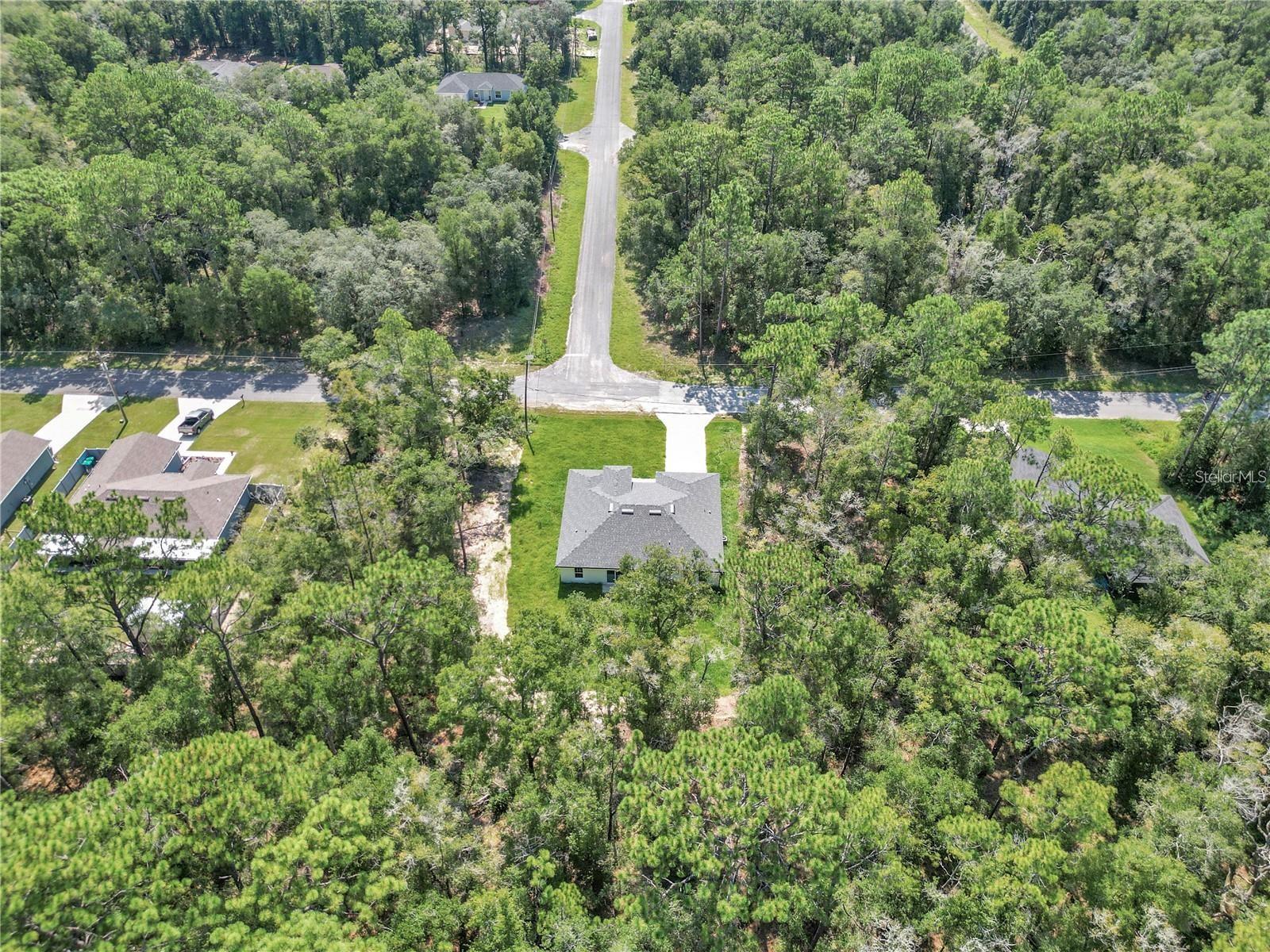 Listing photo id 13 for 9311 Sherman Drive