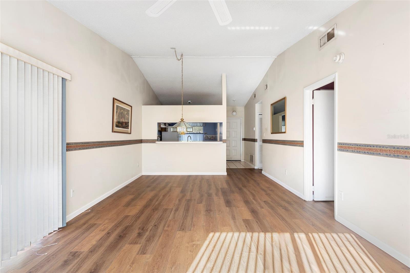 Image 23 of 27 For 170 Sand Pine Circle