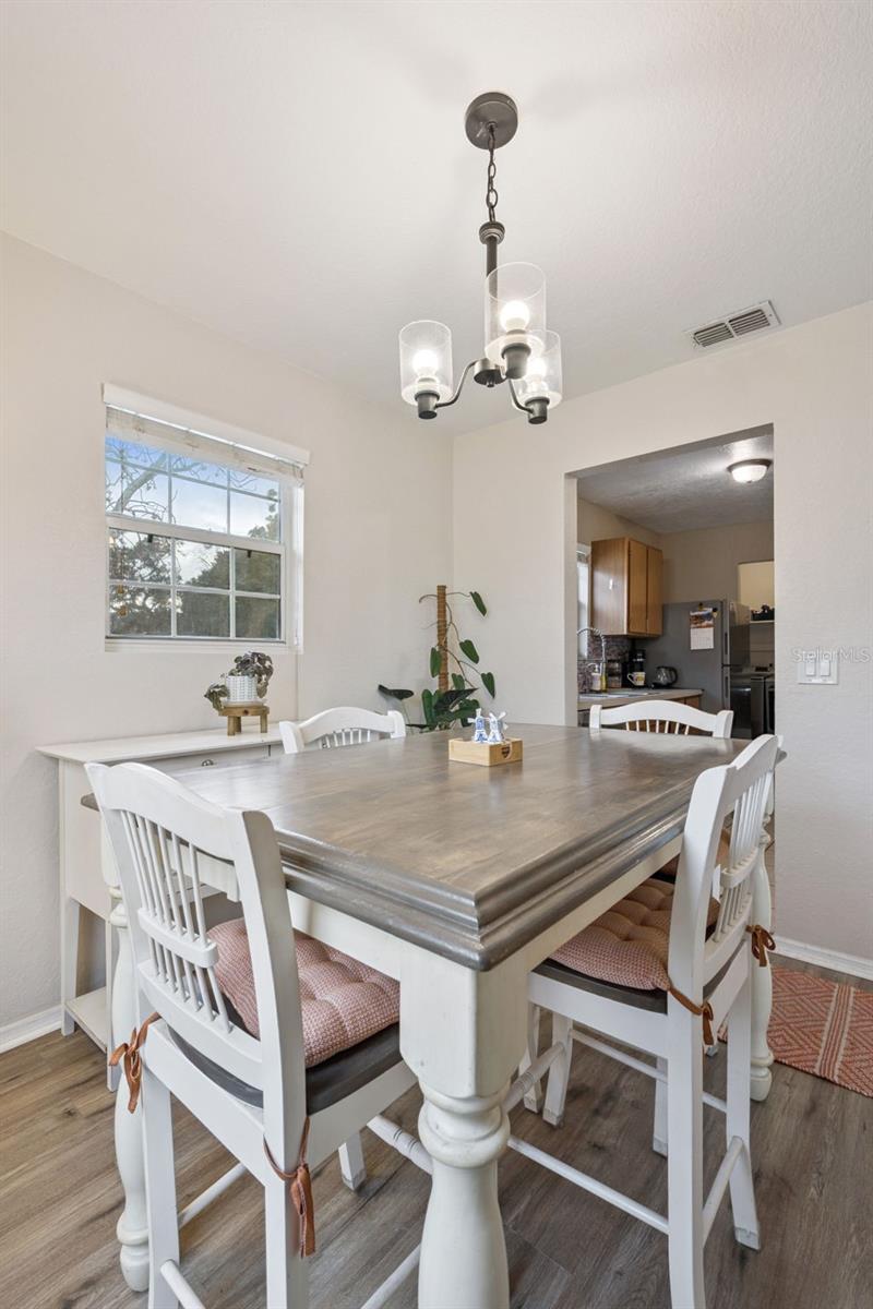 Image 11 of 28 For 320 N. New Hampshire