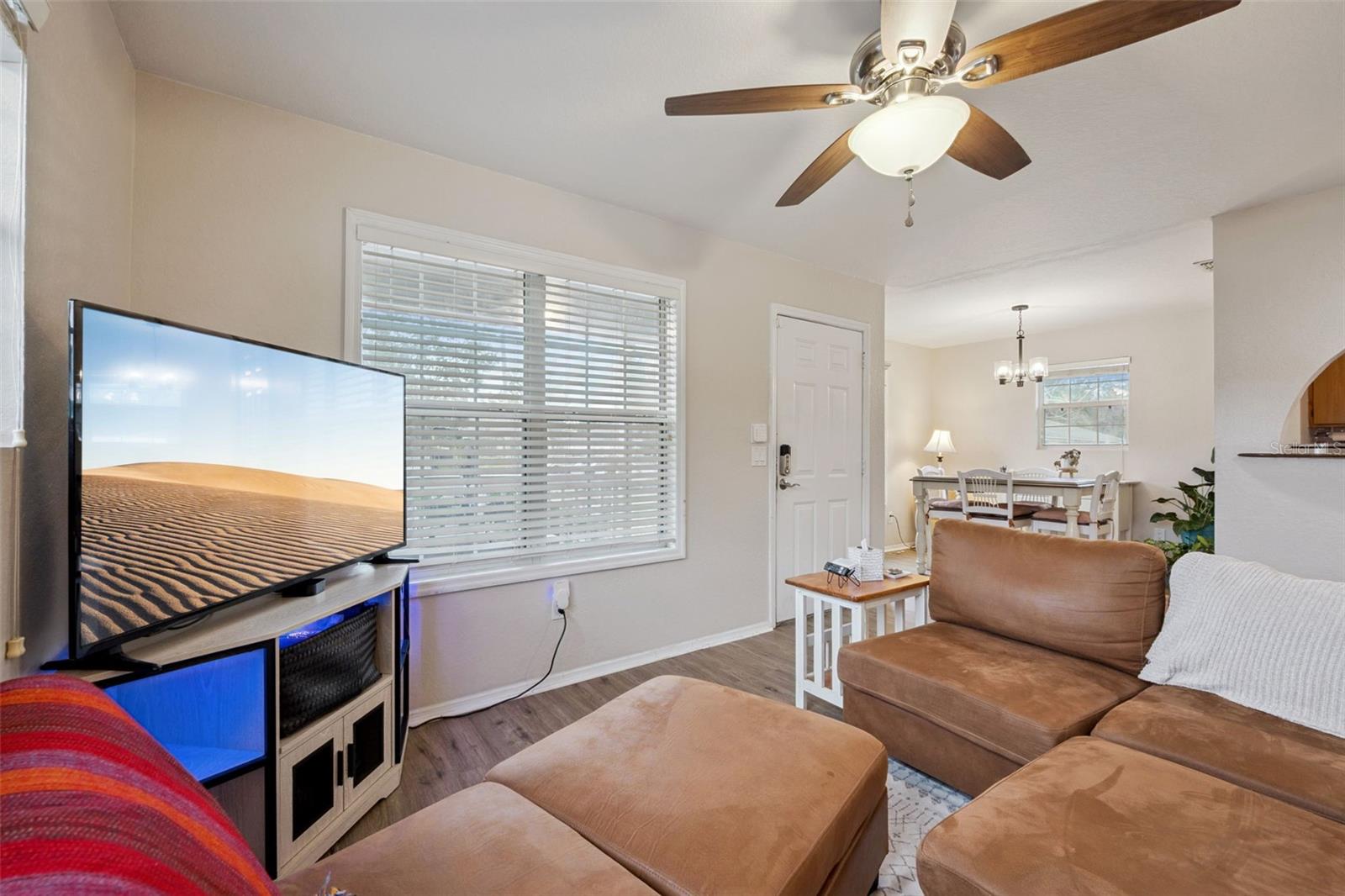 Image 5 of 28 For 320 N. New Hampshire