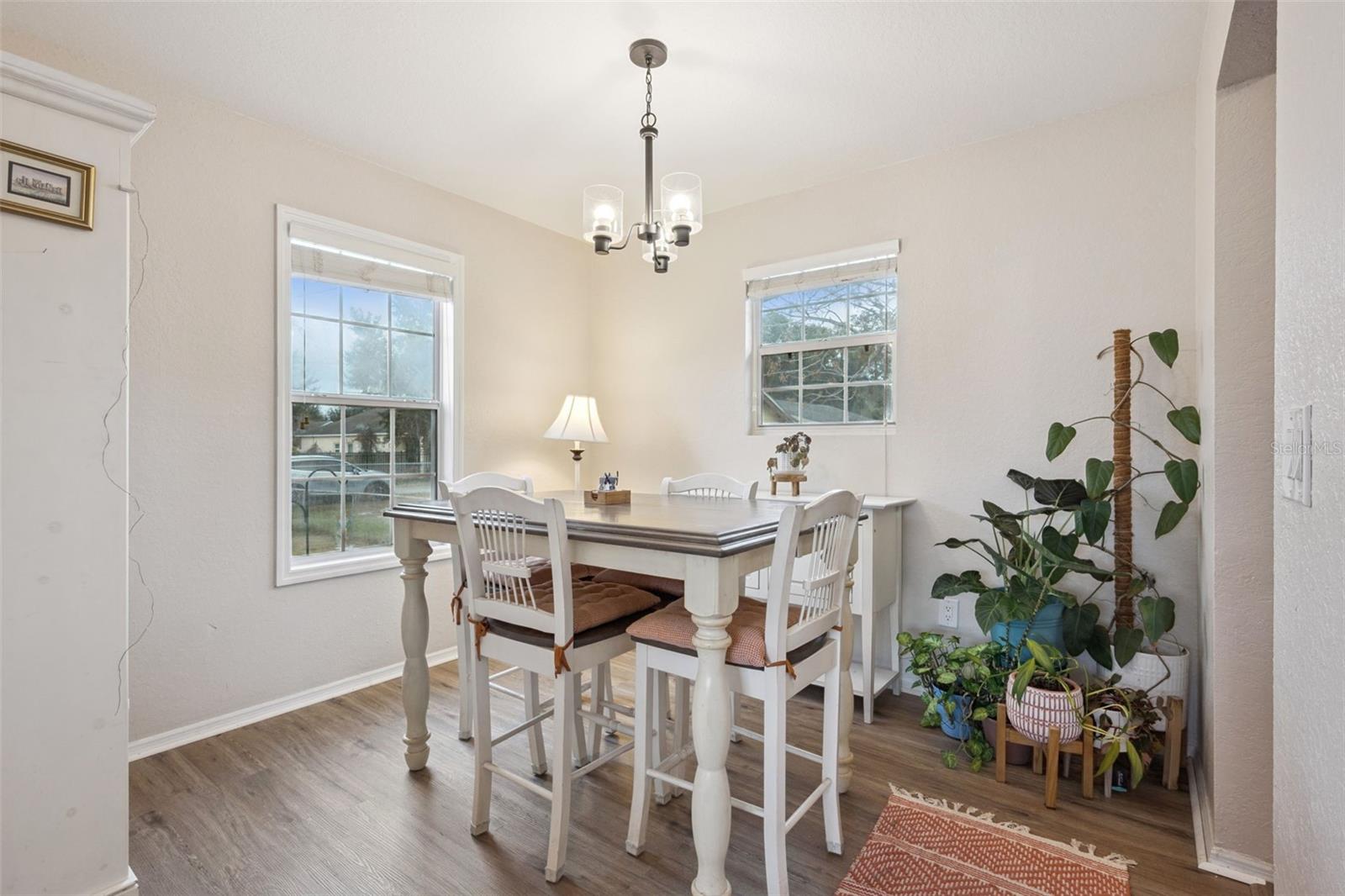 Image 9 of 28 For 320 N. New Hampshire